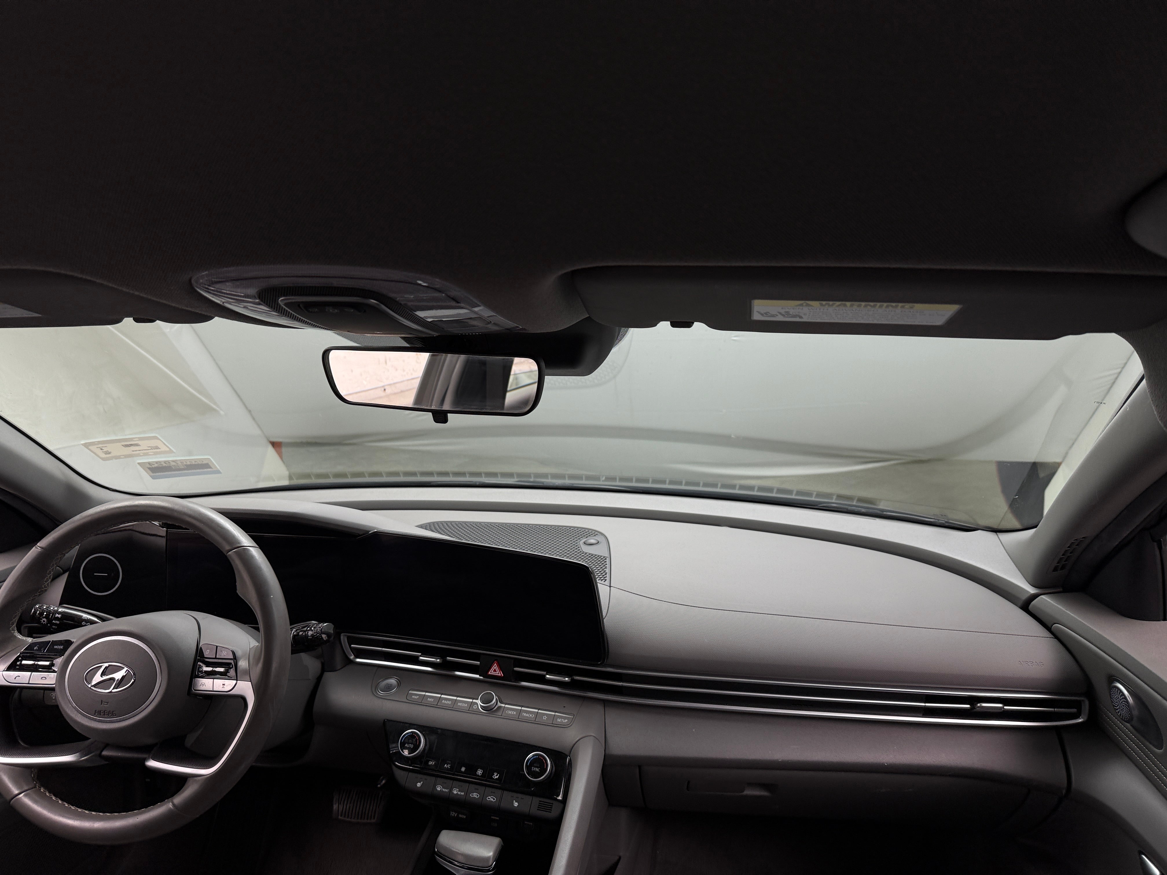 2023 Hyundai Elantra SEL 3