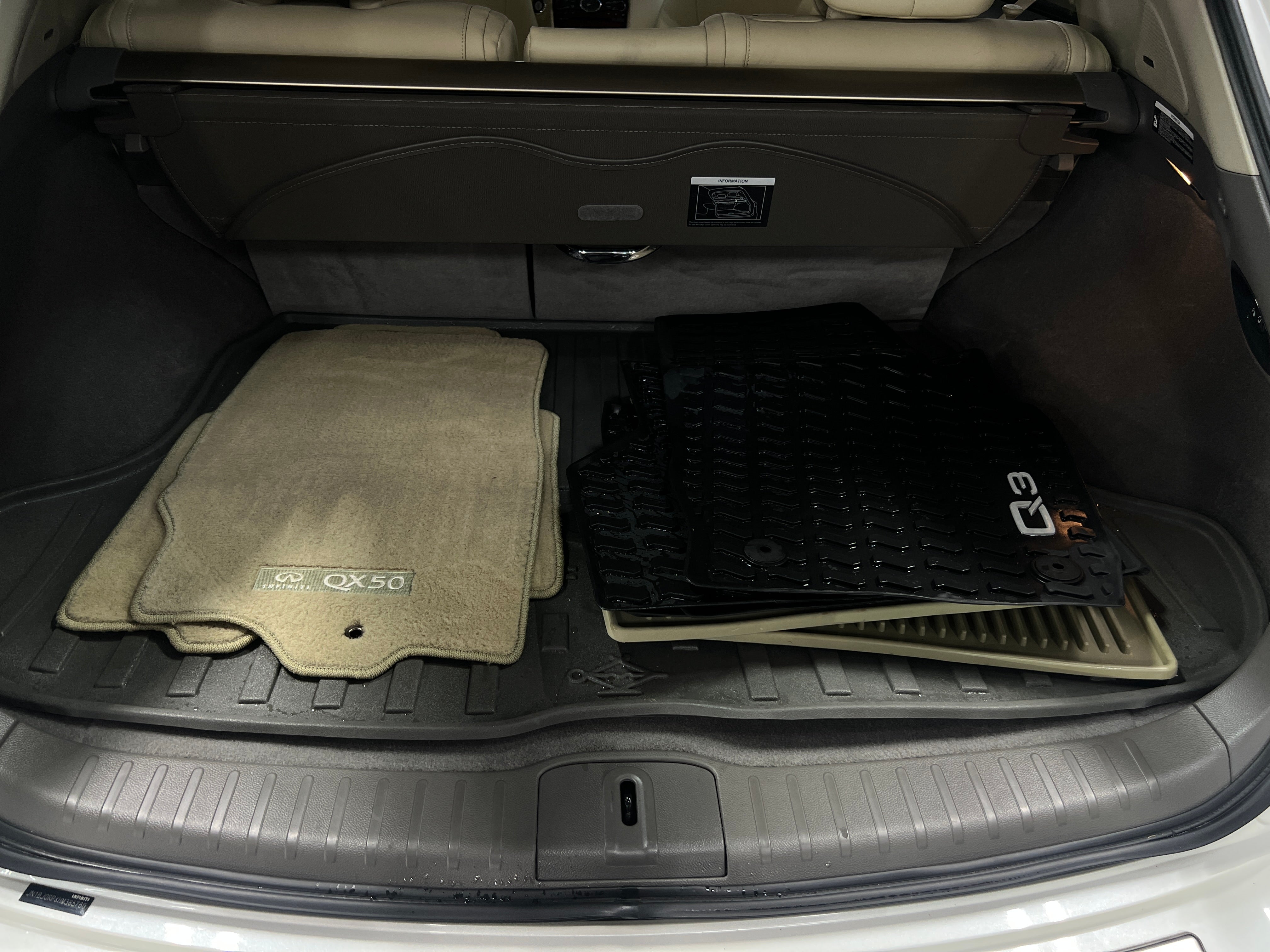2017 INFINITI QX50 Base 6