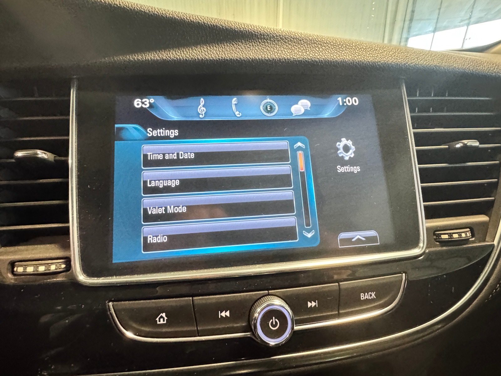 Thumbnail: 2018 Buick Encore - 4