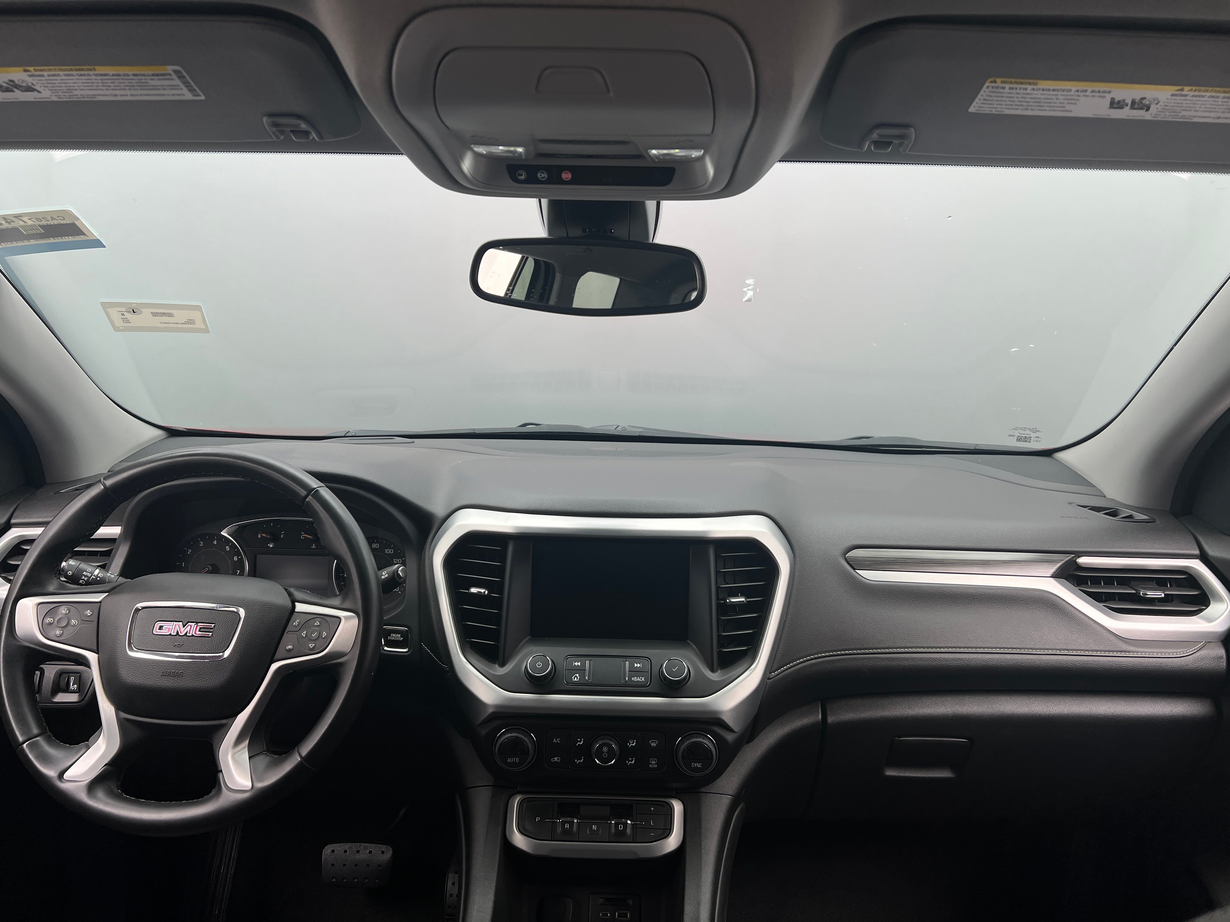 2023 GMC Acadia SLT 2