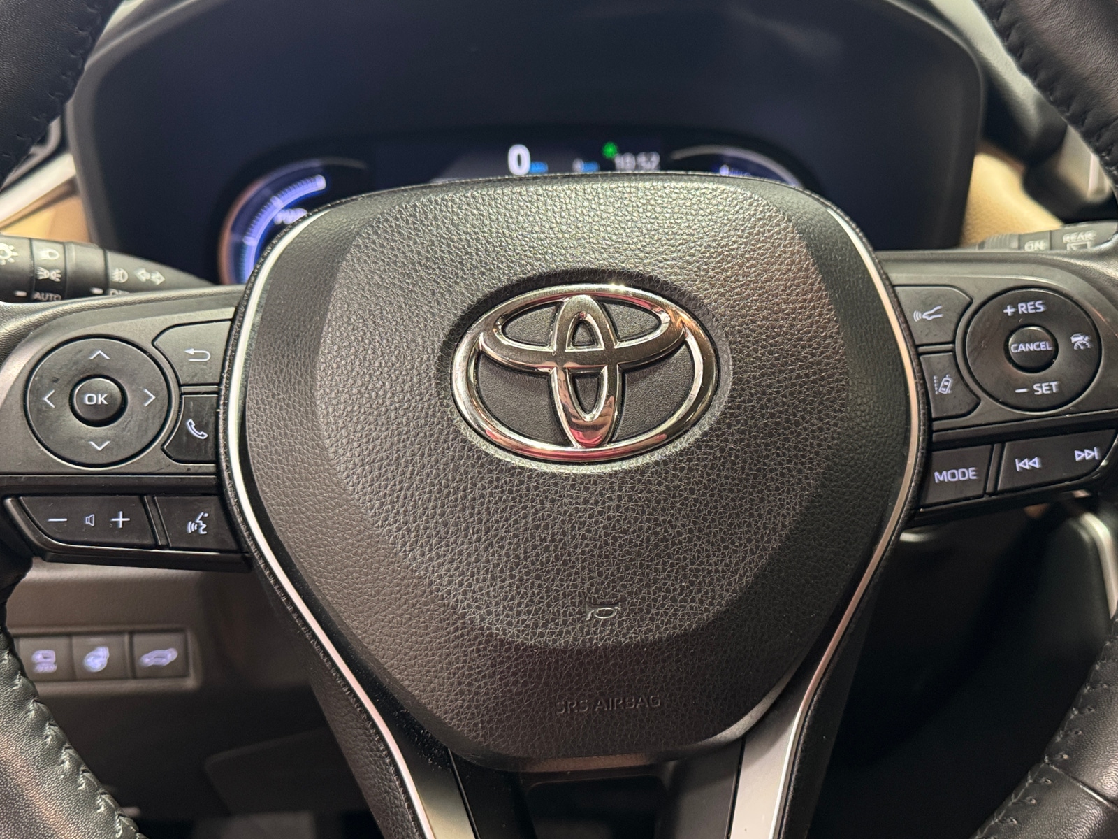 Thumbnail: 2019 Toyota RAV4 - 4