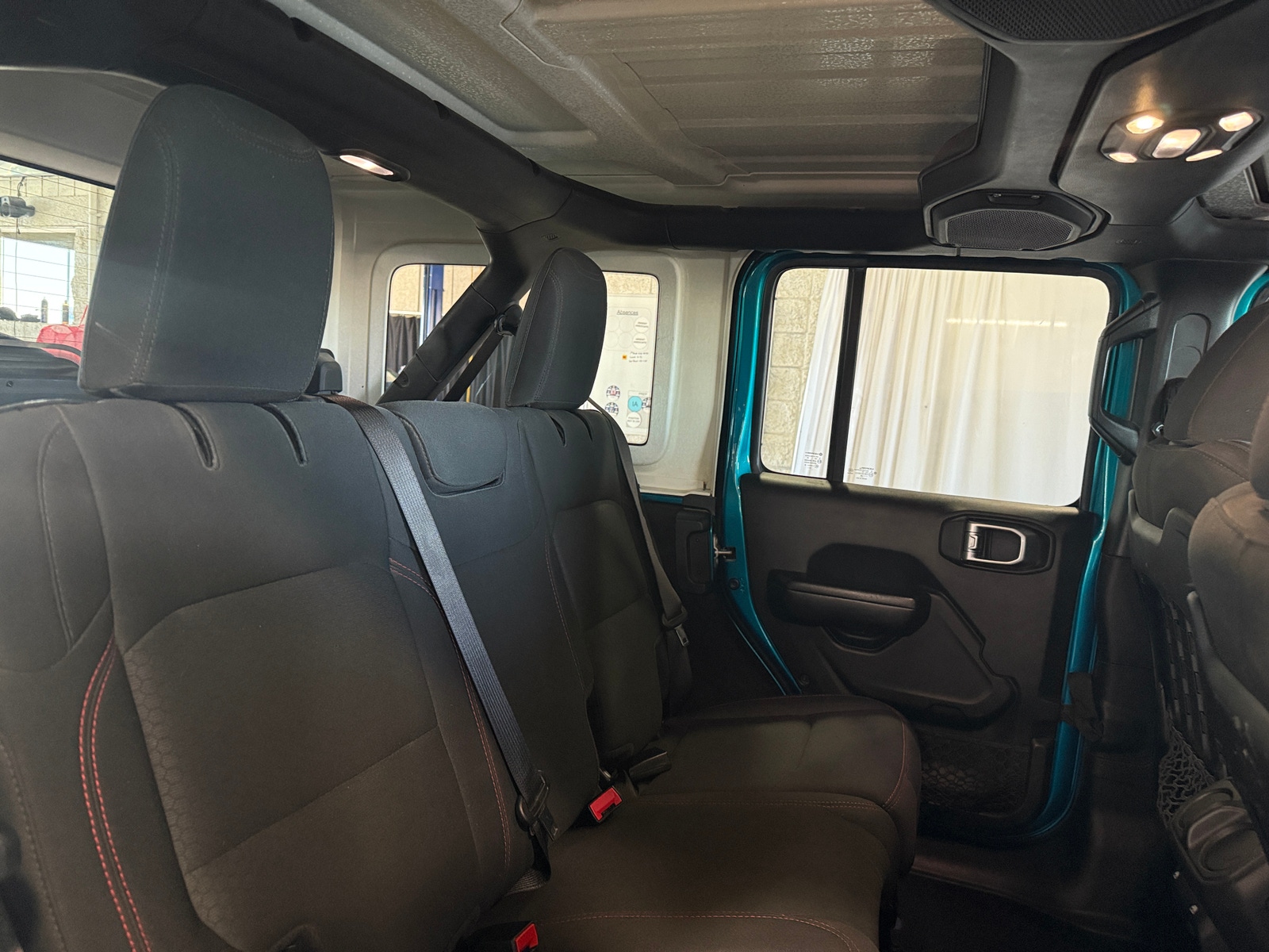 Thumbnail: 2020 Jeep Wrangler - 6