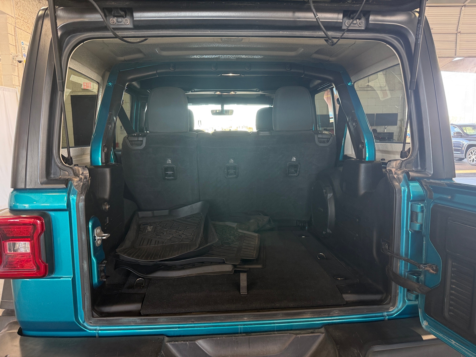 Thumbnail: 2020 Jeep Wrangler - 7