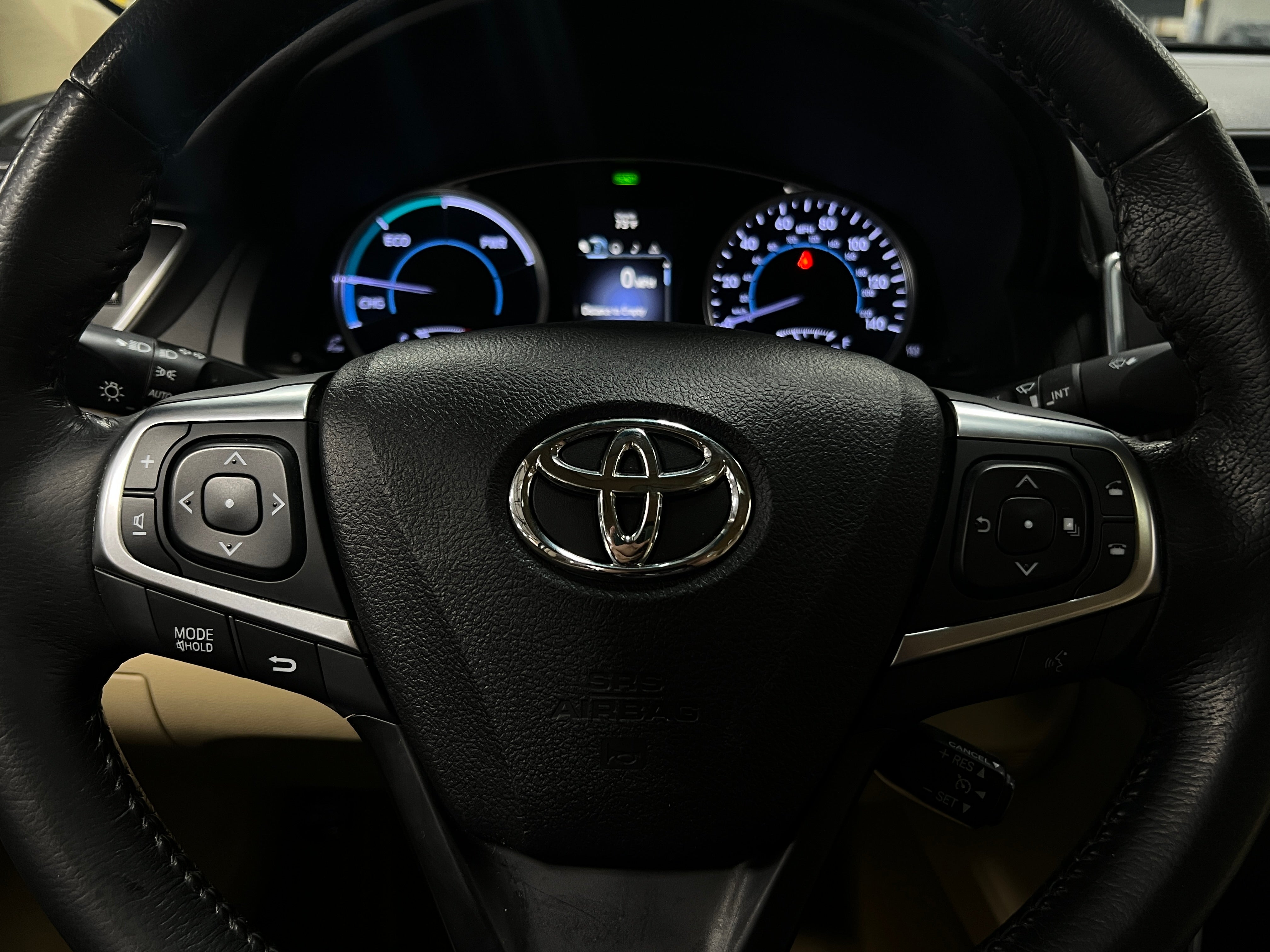 2015 Toyota Camry XLE 4