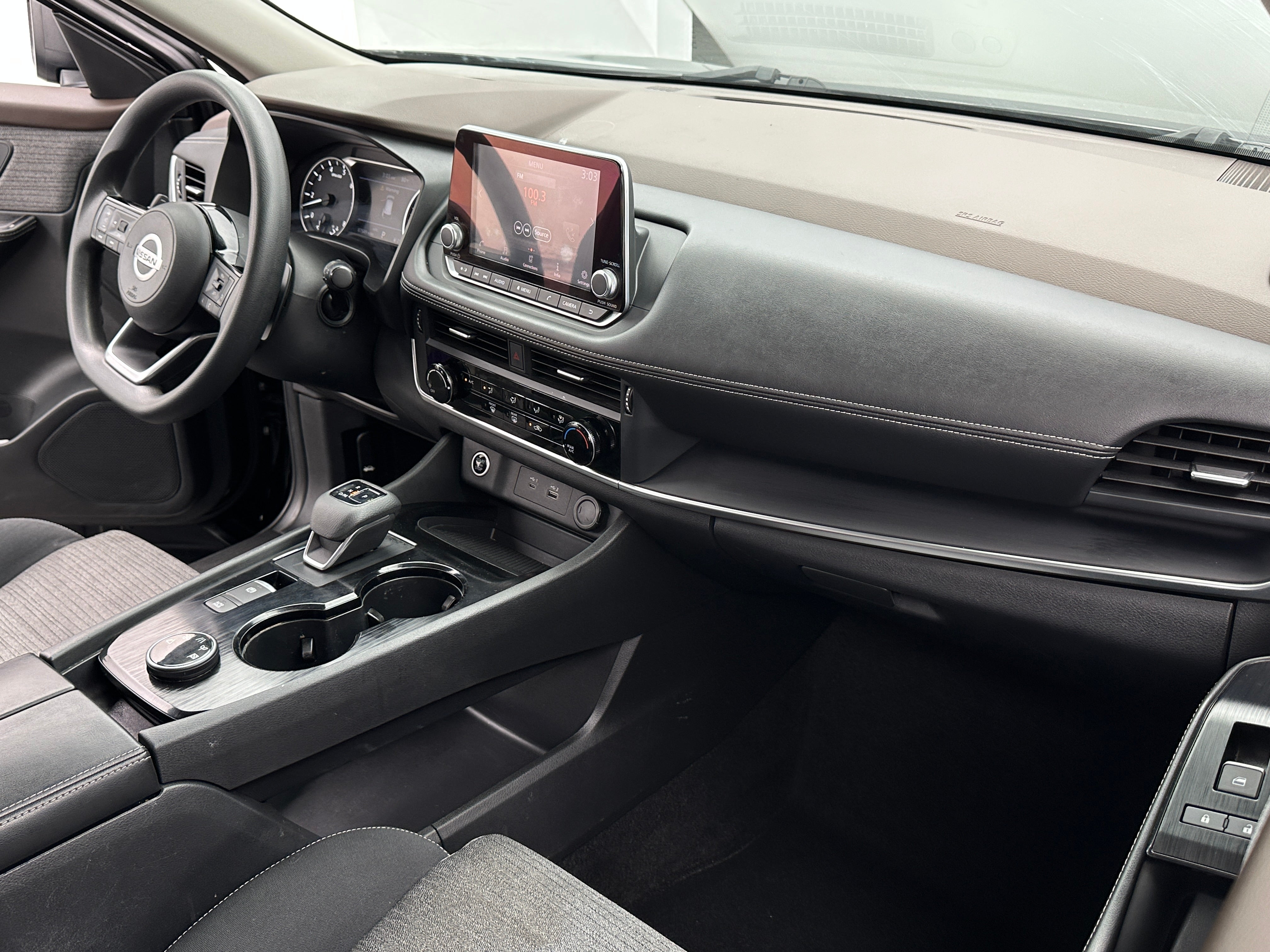 Thumbnail: 2021 Nissan Rogue - 3