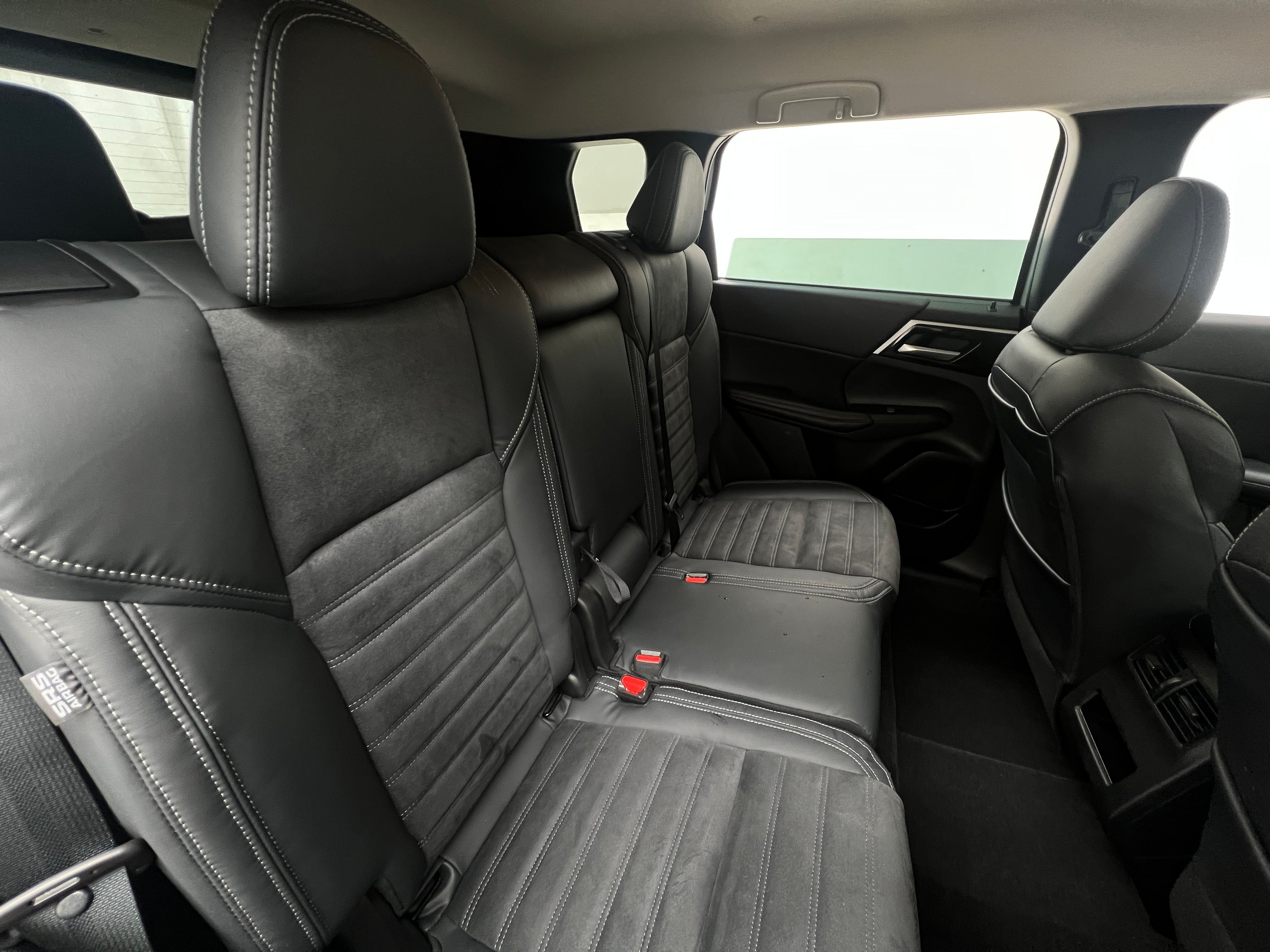 2023 Mitsubishi Outlander SE 5