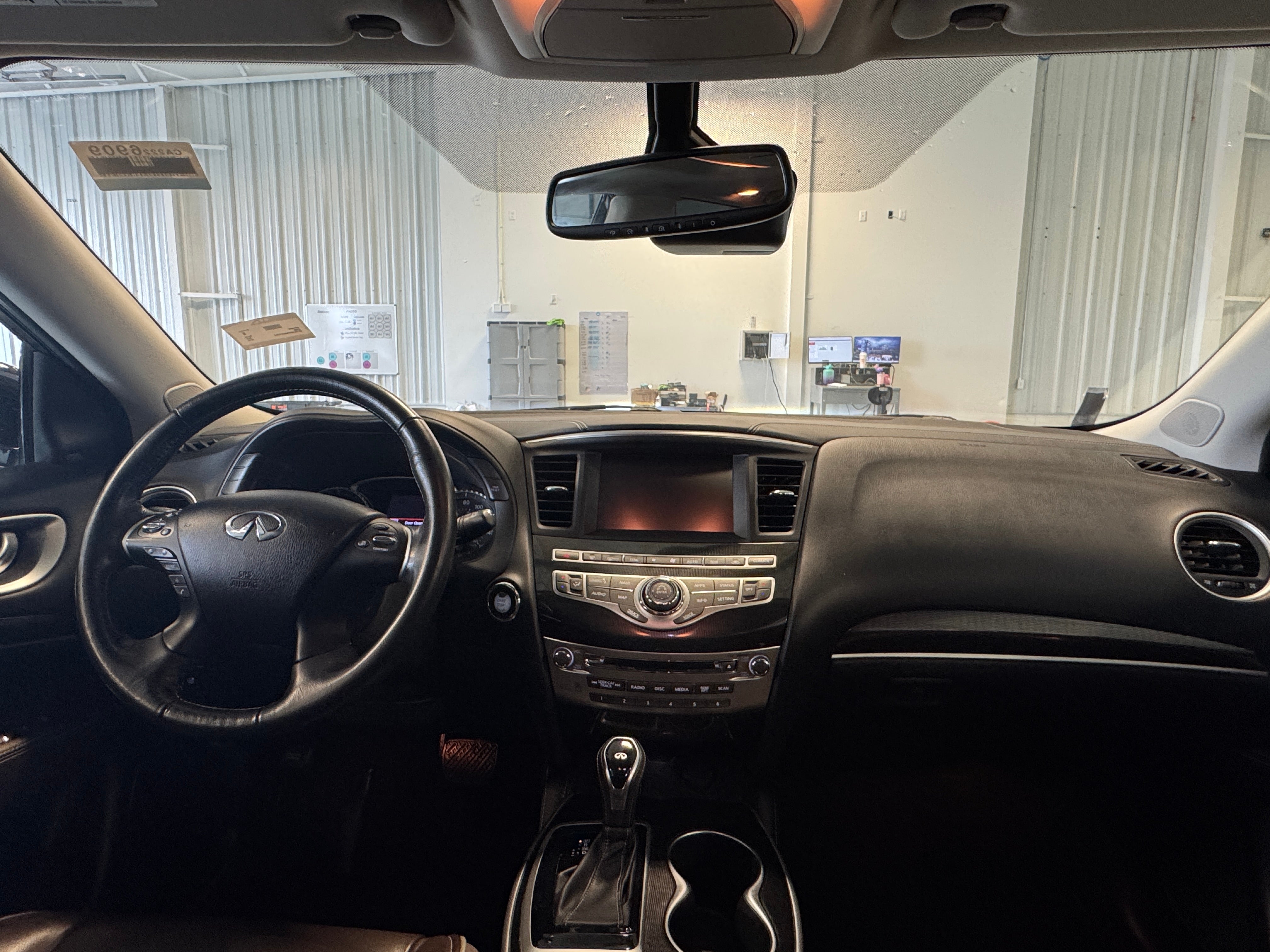2019 INFINITI QX60 Luxe 2