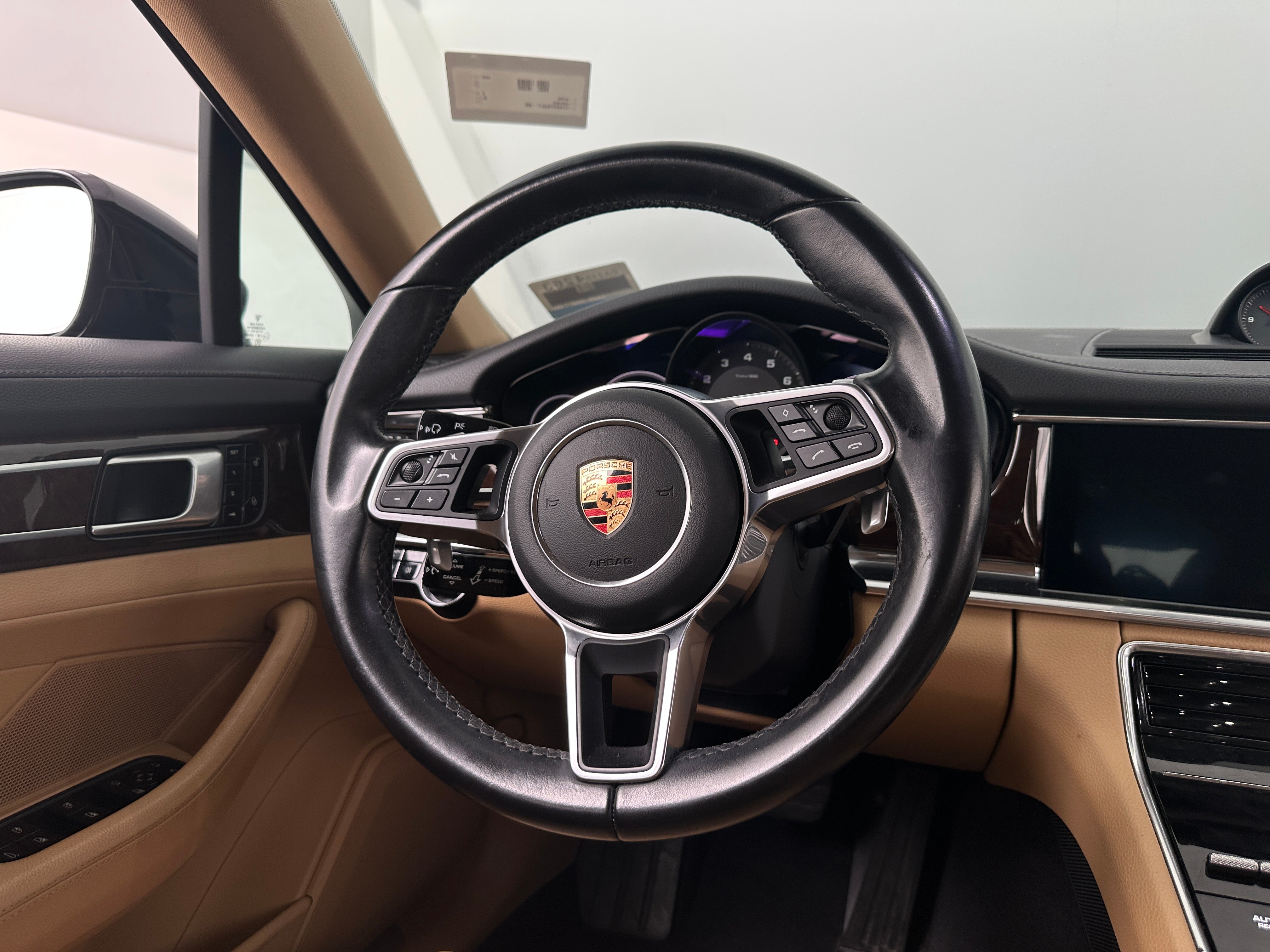 2018 Porsche Panamera Base 4
