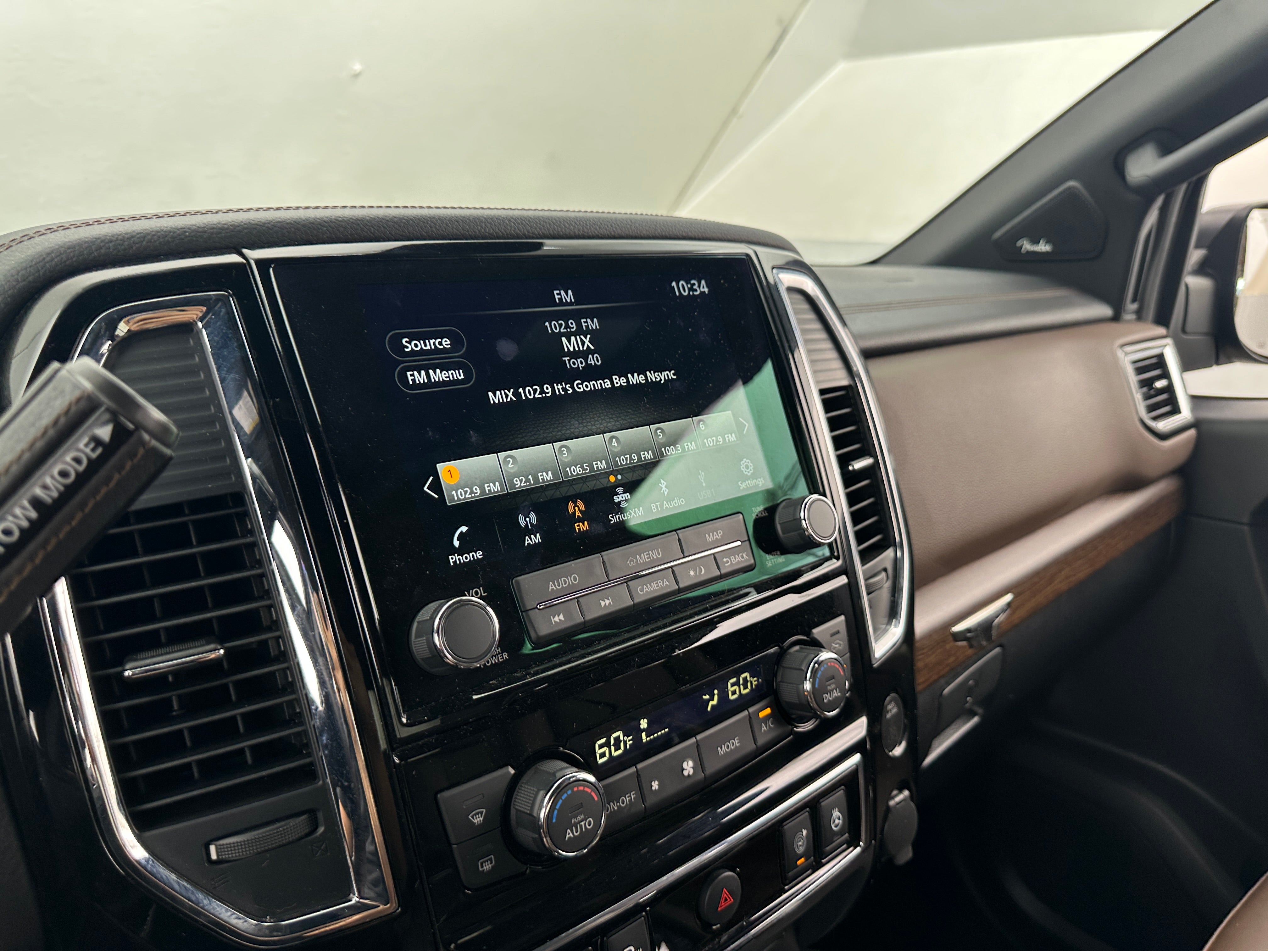 2024 Nissan Titan Platinum Reserve 3