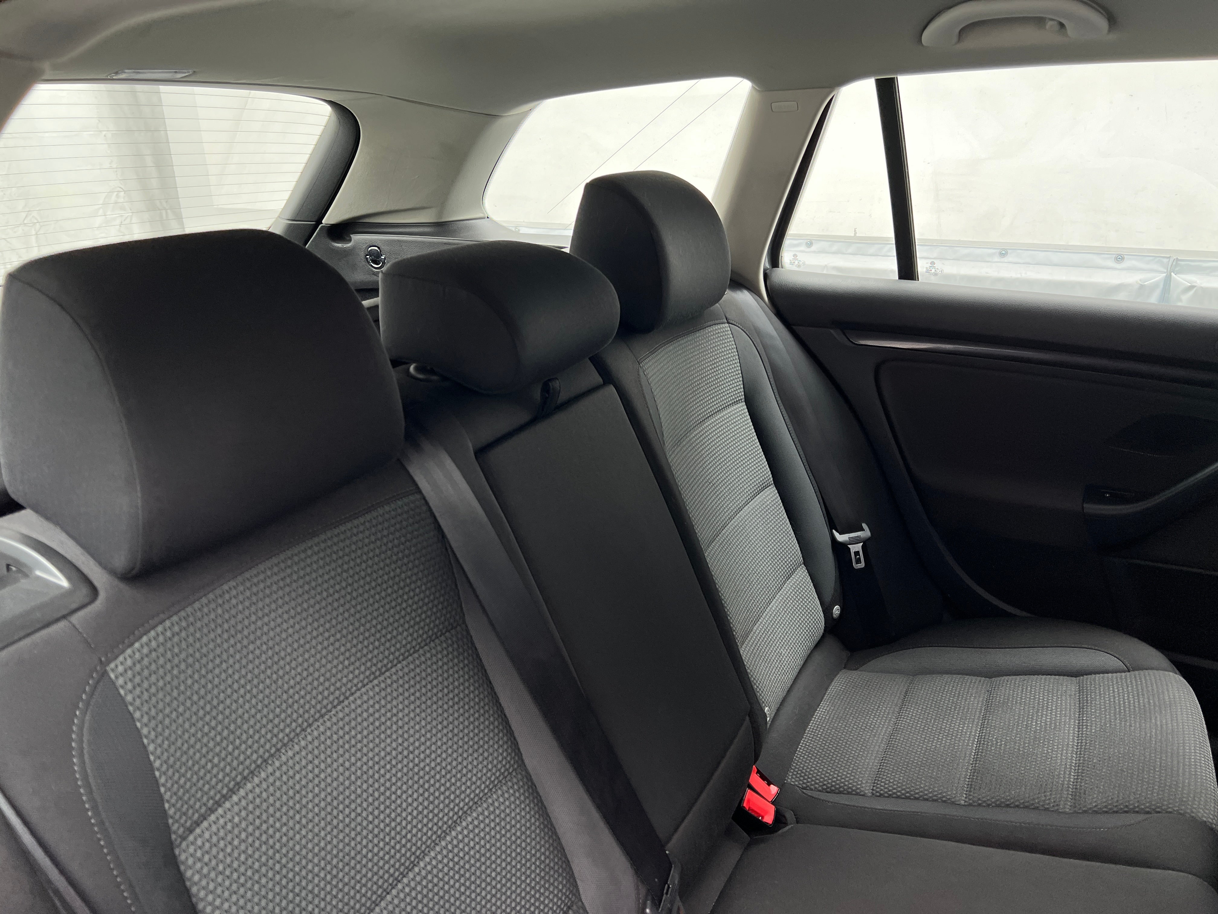 2013 Volkswagen Jetta Sportwagen S 6