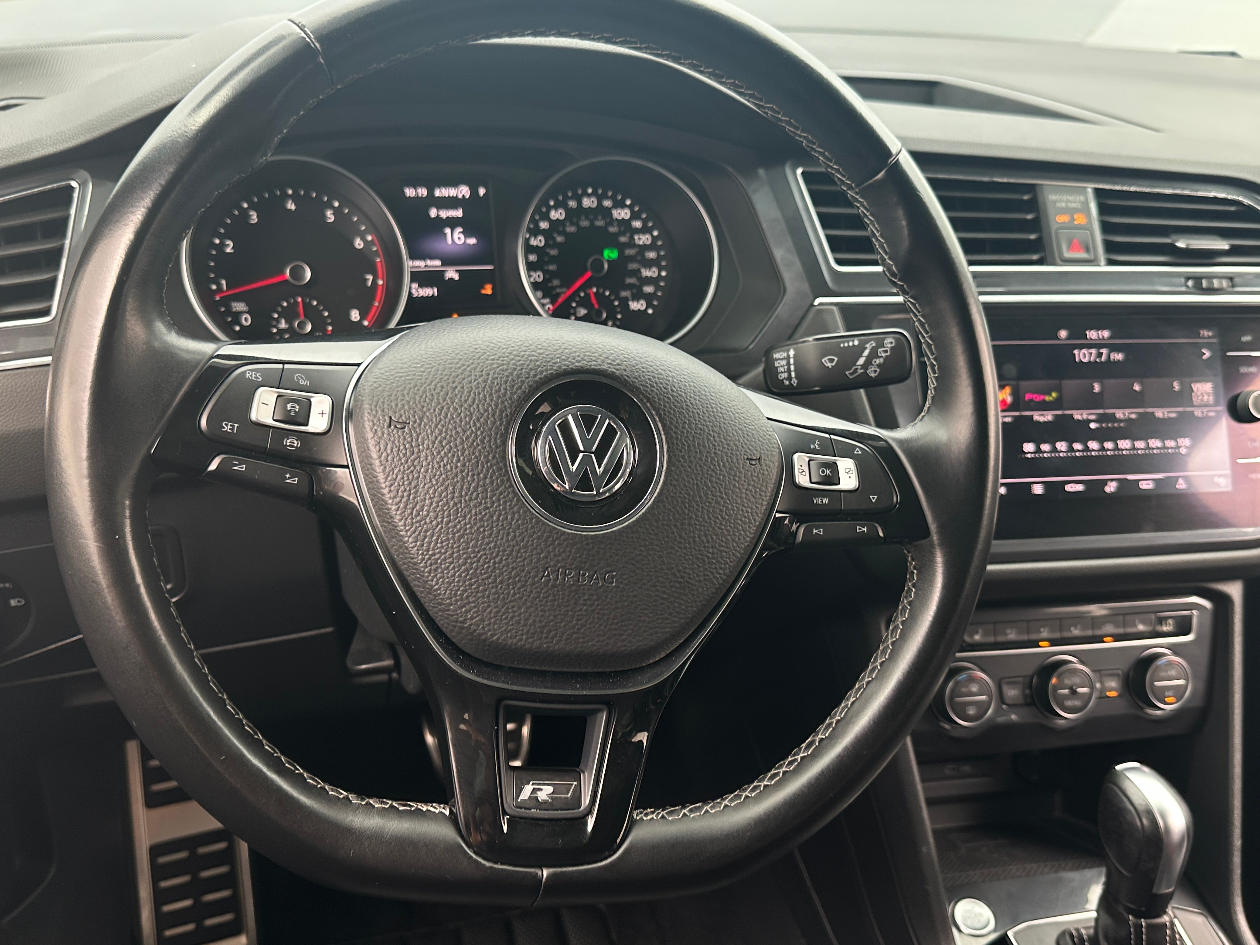 Thumbnail: 2021 Volkswagen Tiguan - 4