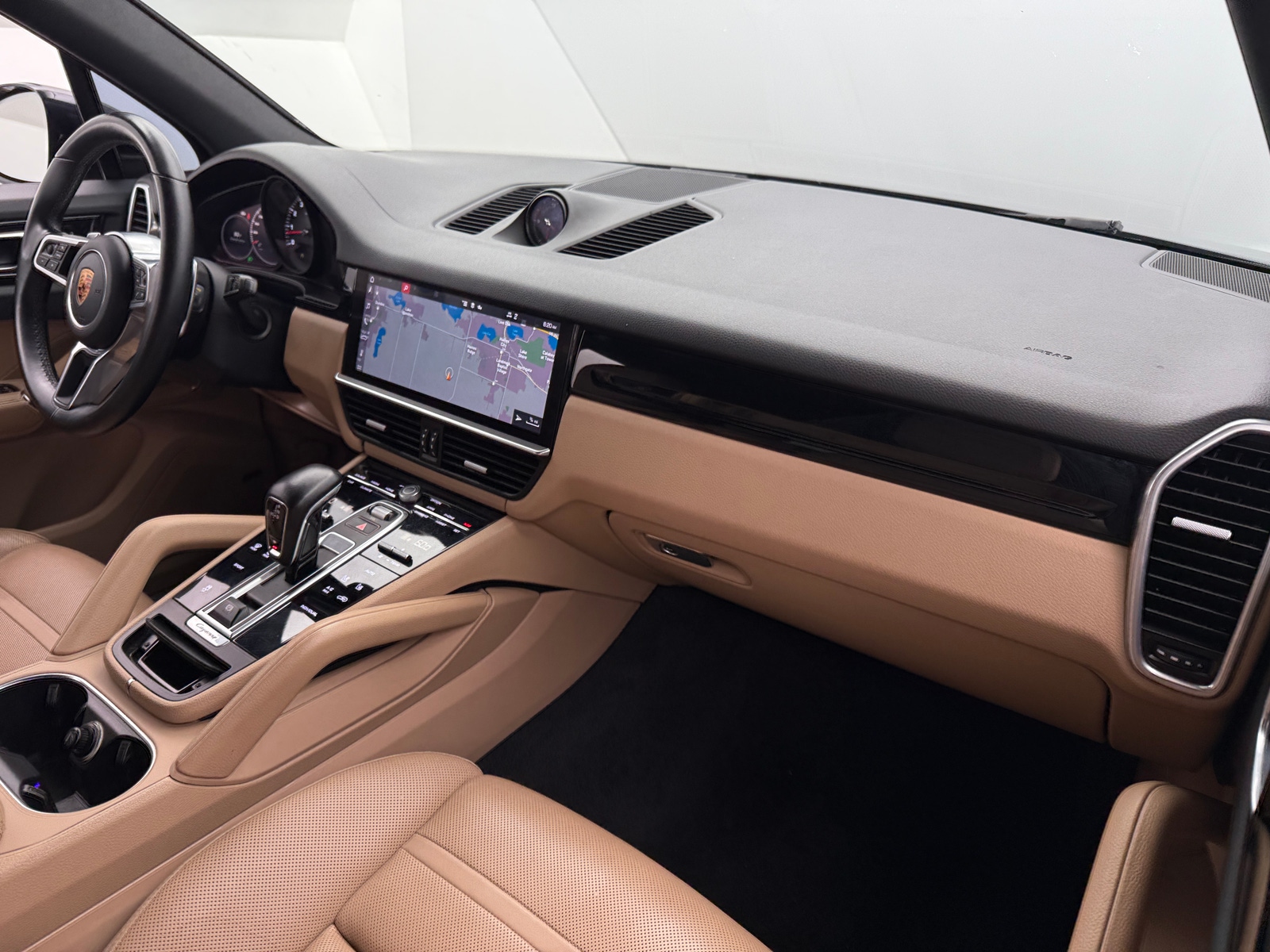 Thumbnail: 2020 Porsche Cayenne - 2