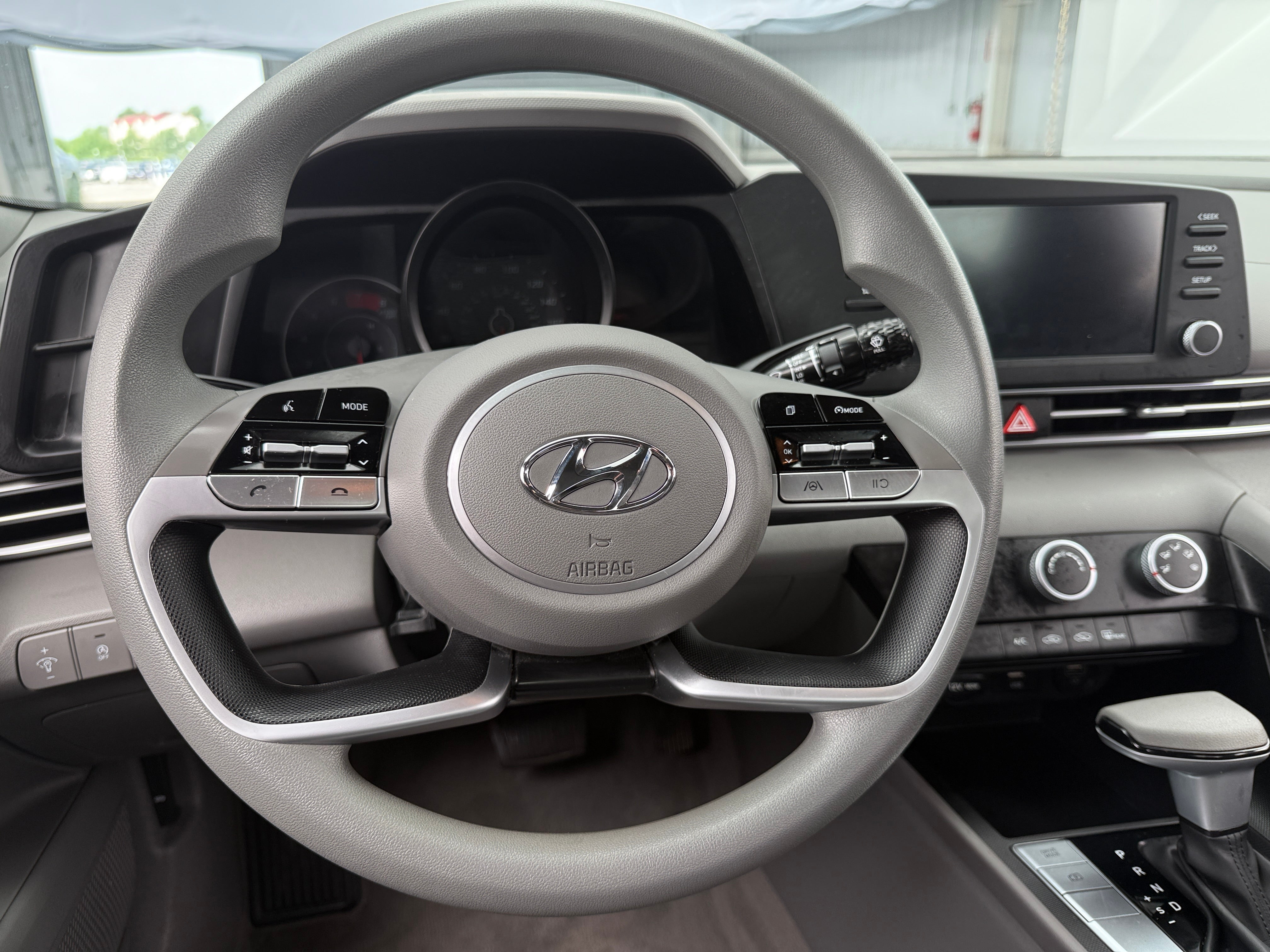 2023 Hyundai Elantra SE 5