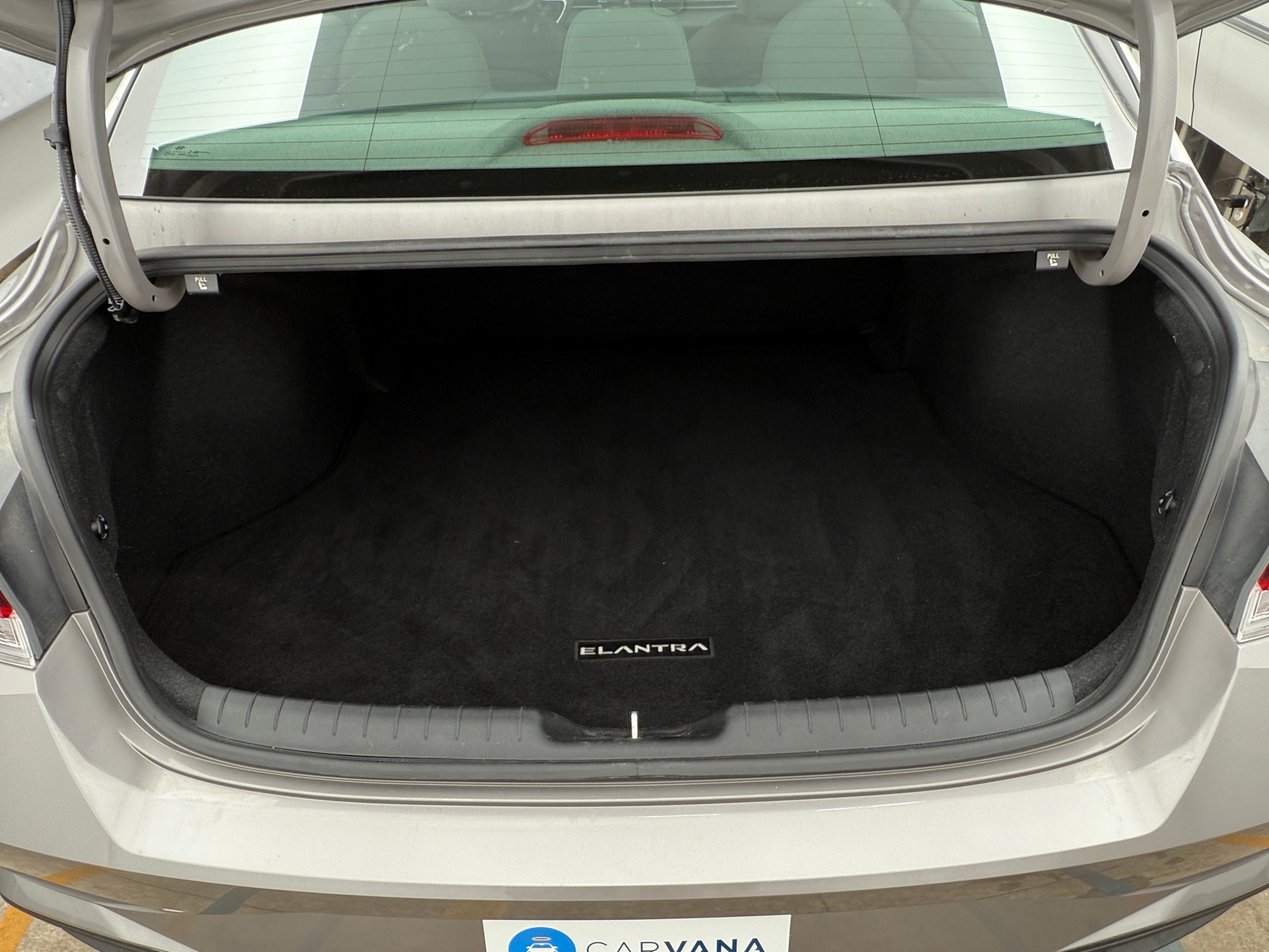 2023 Hyundai Elantra SE 7
