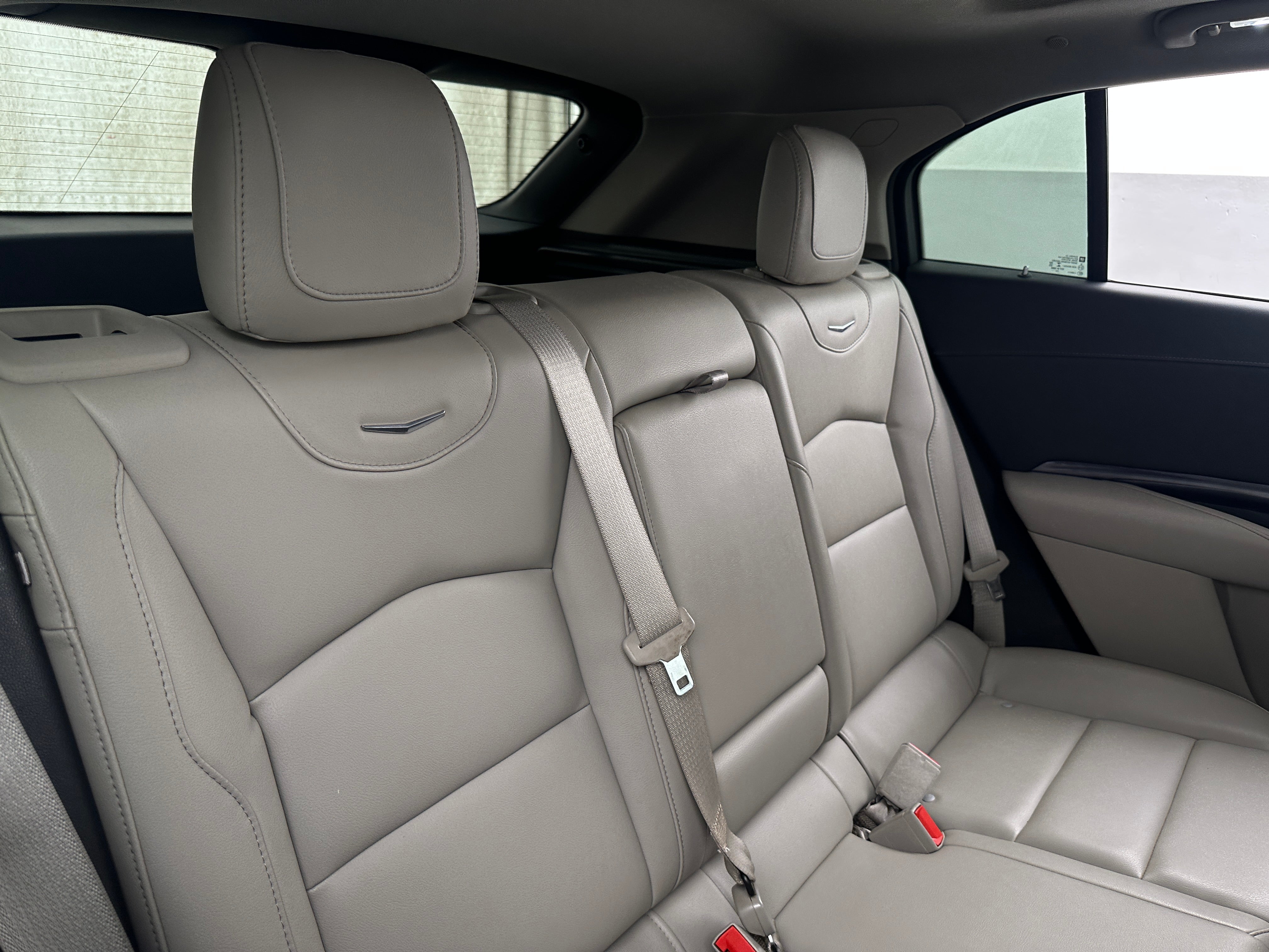 2023 Cadillac XT4 Luxury 5