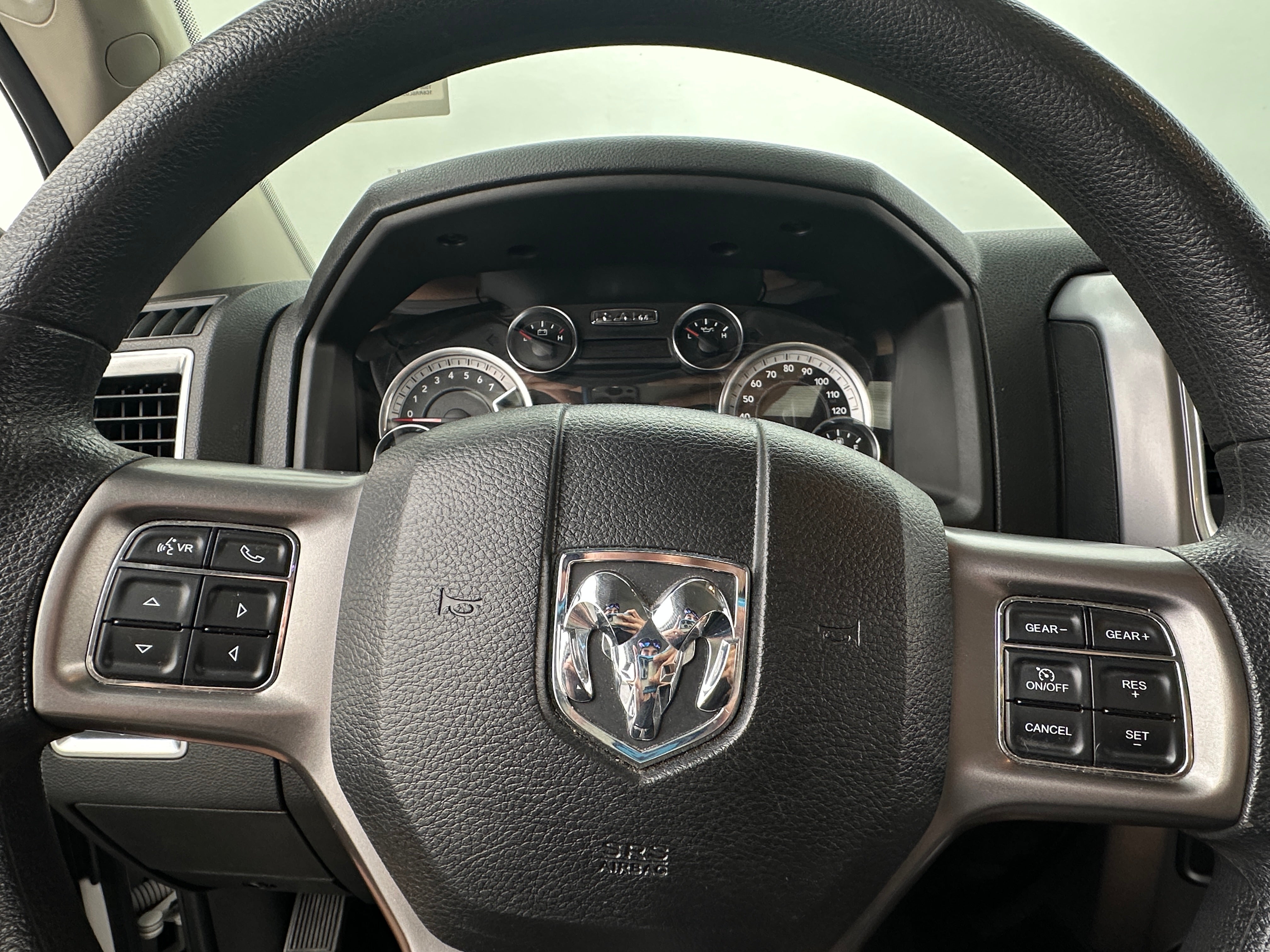 2023 RAM 1500 Classic SLT 5