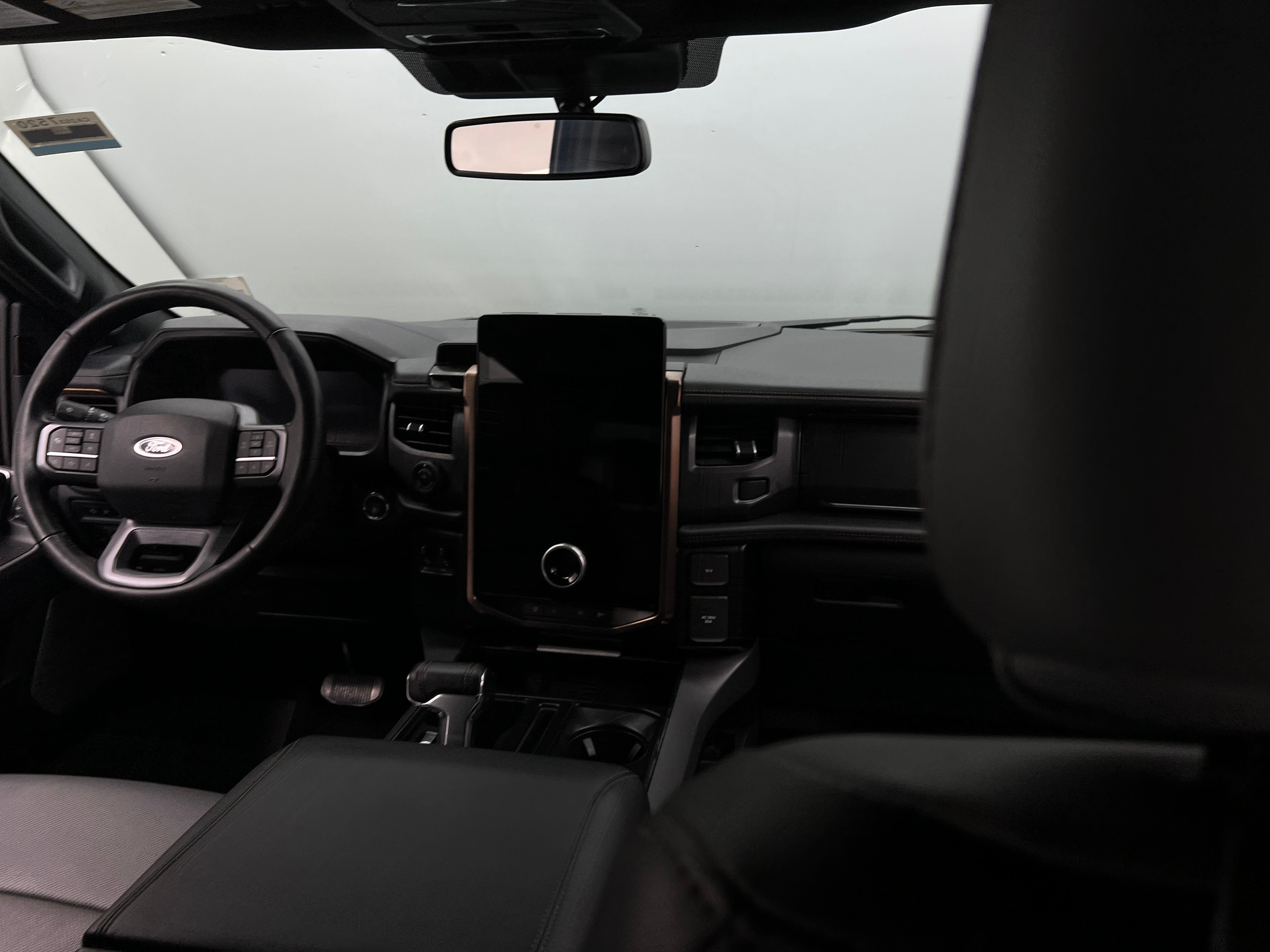 2023 Ford F-150 Lightning Lariat 2