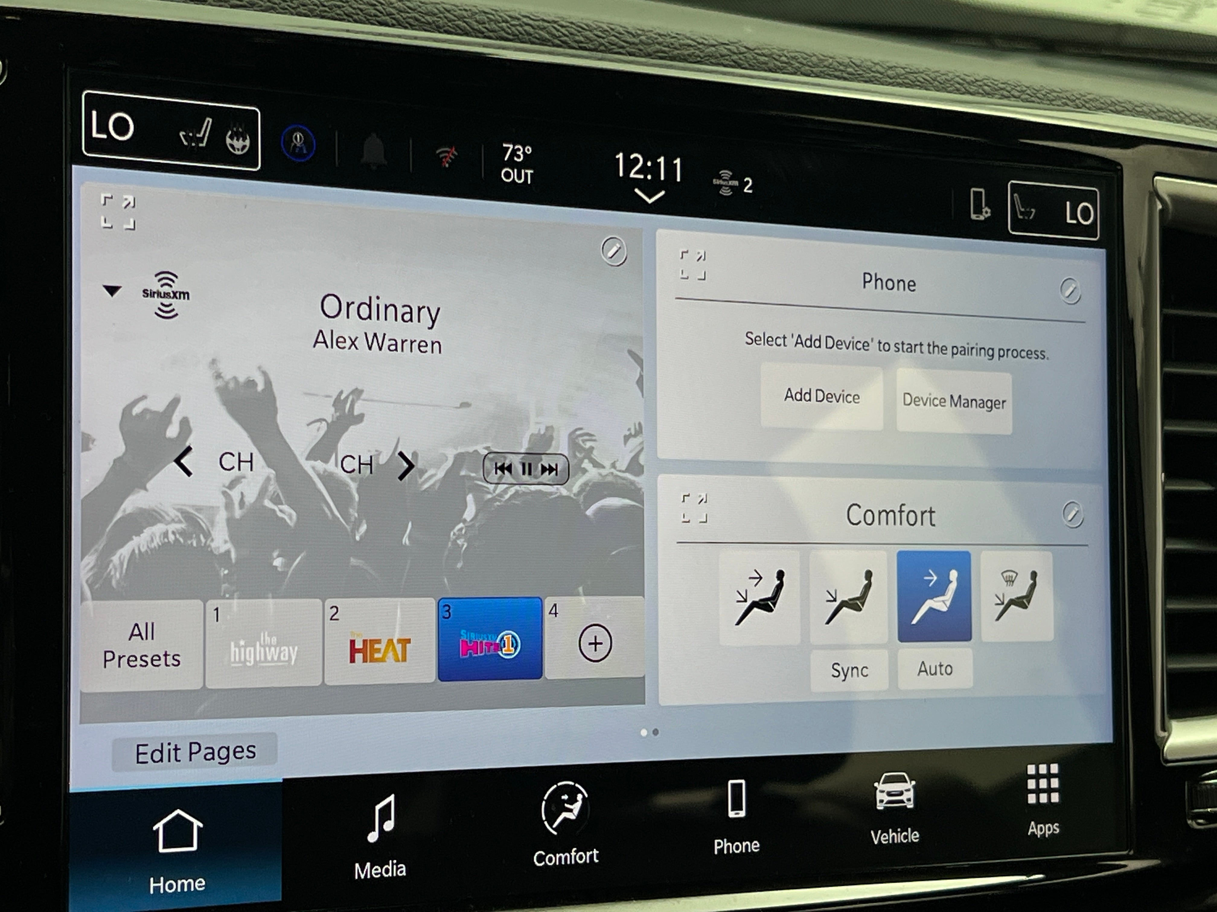2025 Chrysler Pacifica Select 3