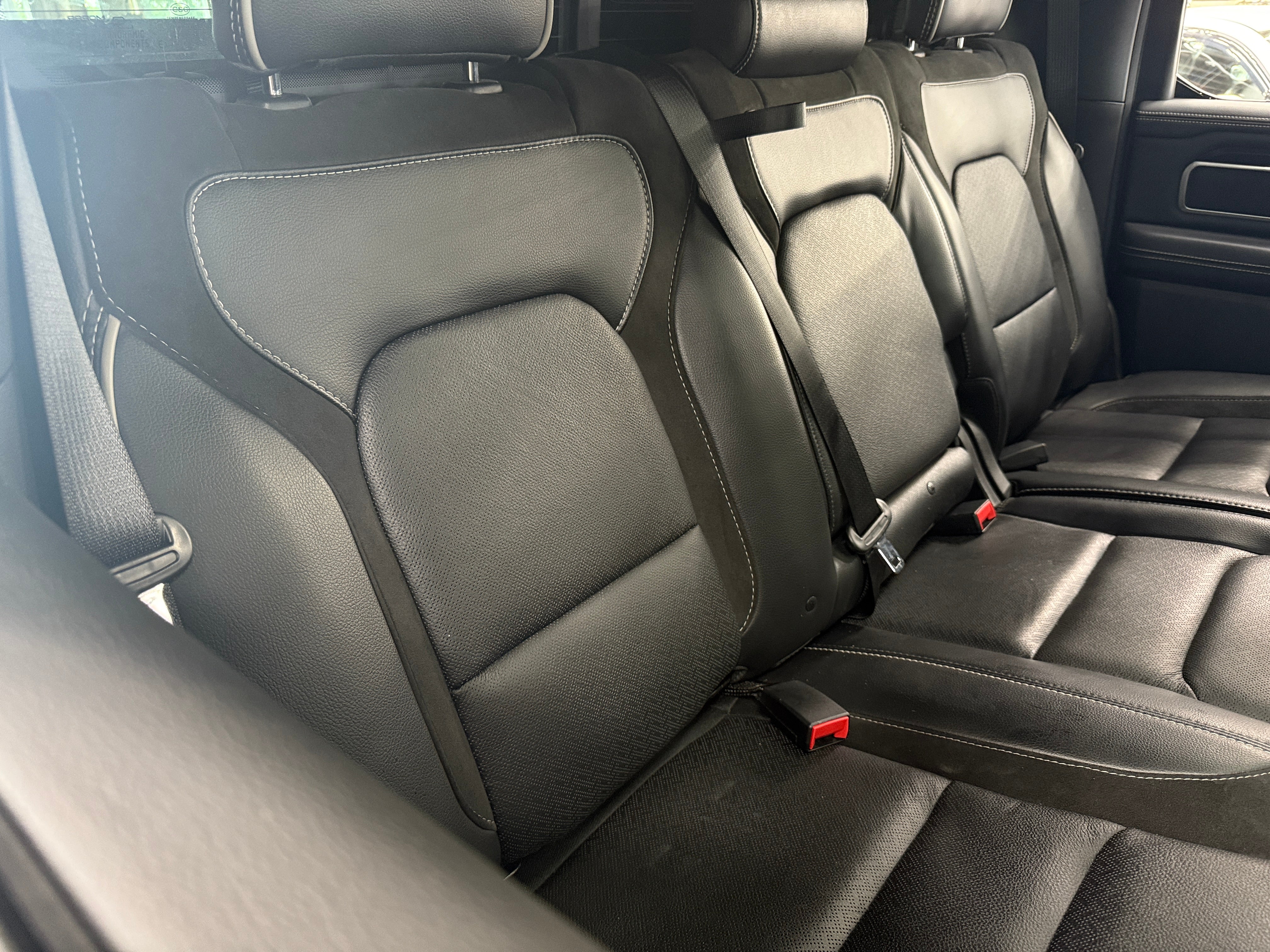 2022 RAM 1500 Laramie 5