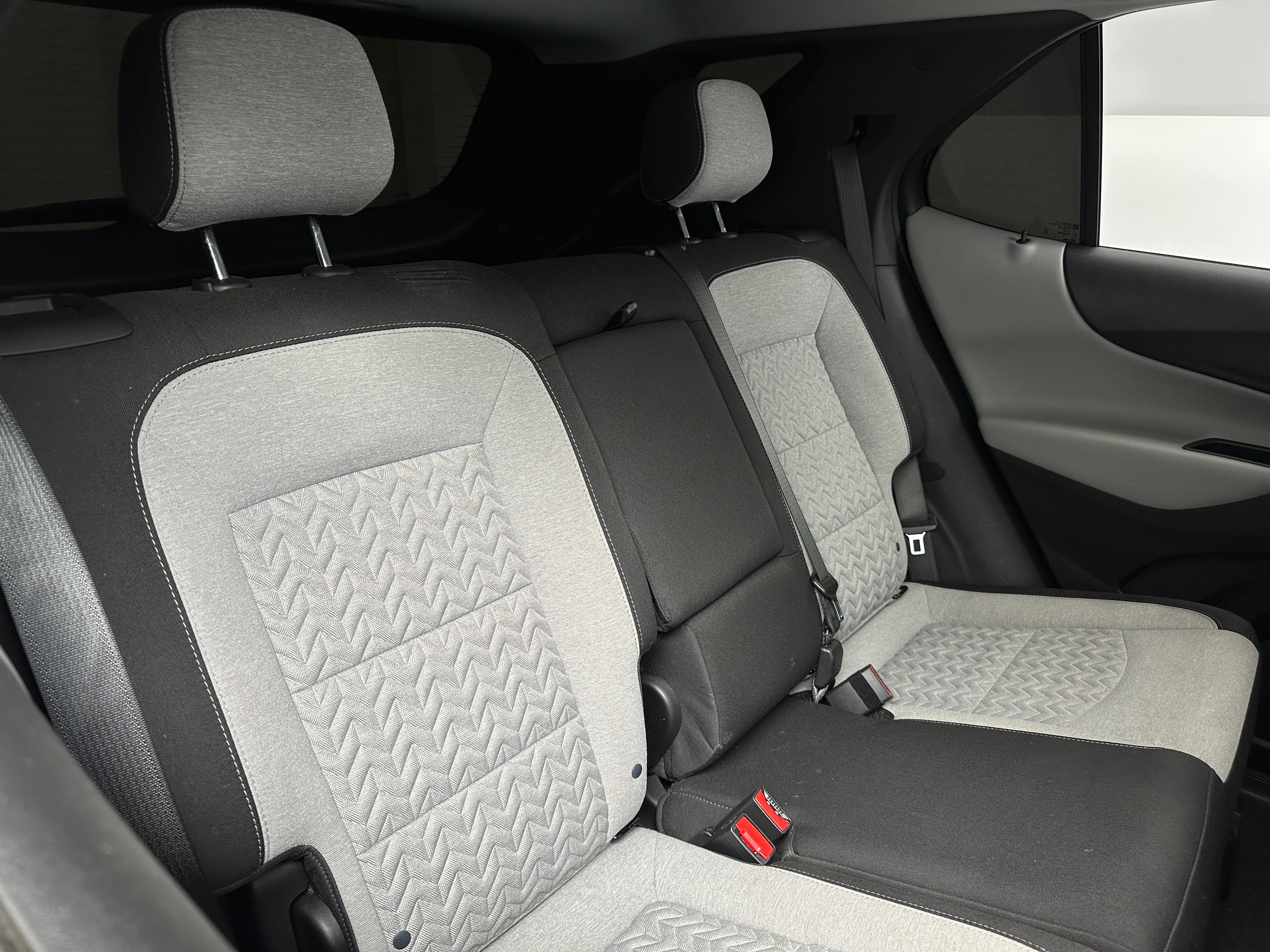 2022 Chevrolet Equinox LS 6