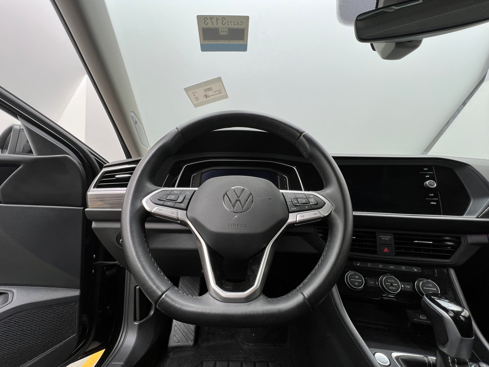 Thumbnail: 2024 Volkswagen Jetta - 4