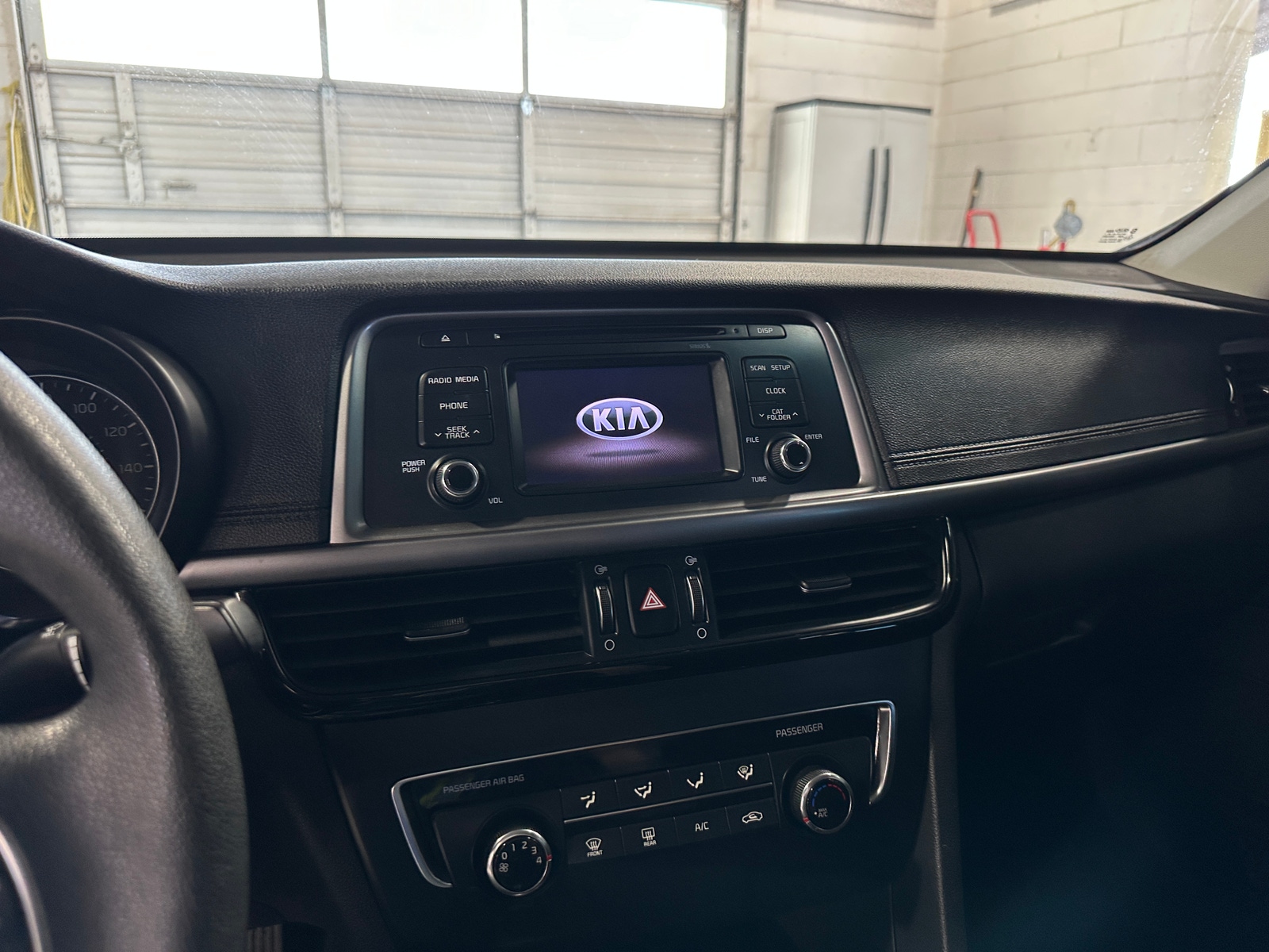 Thumbnail: 2016 Kia Optima - 4