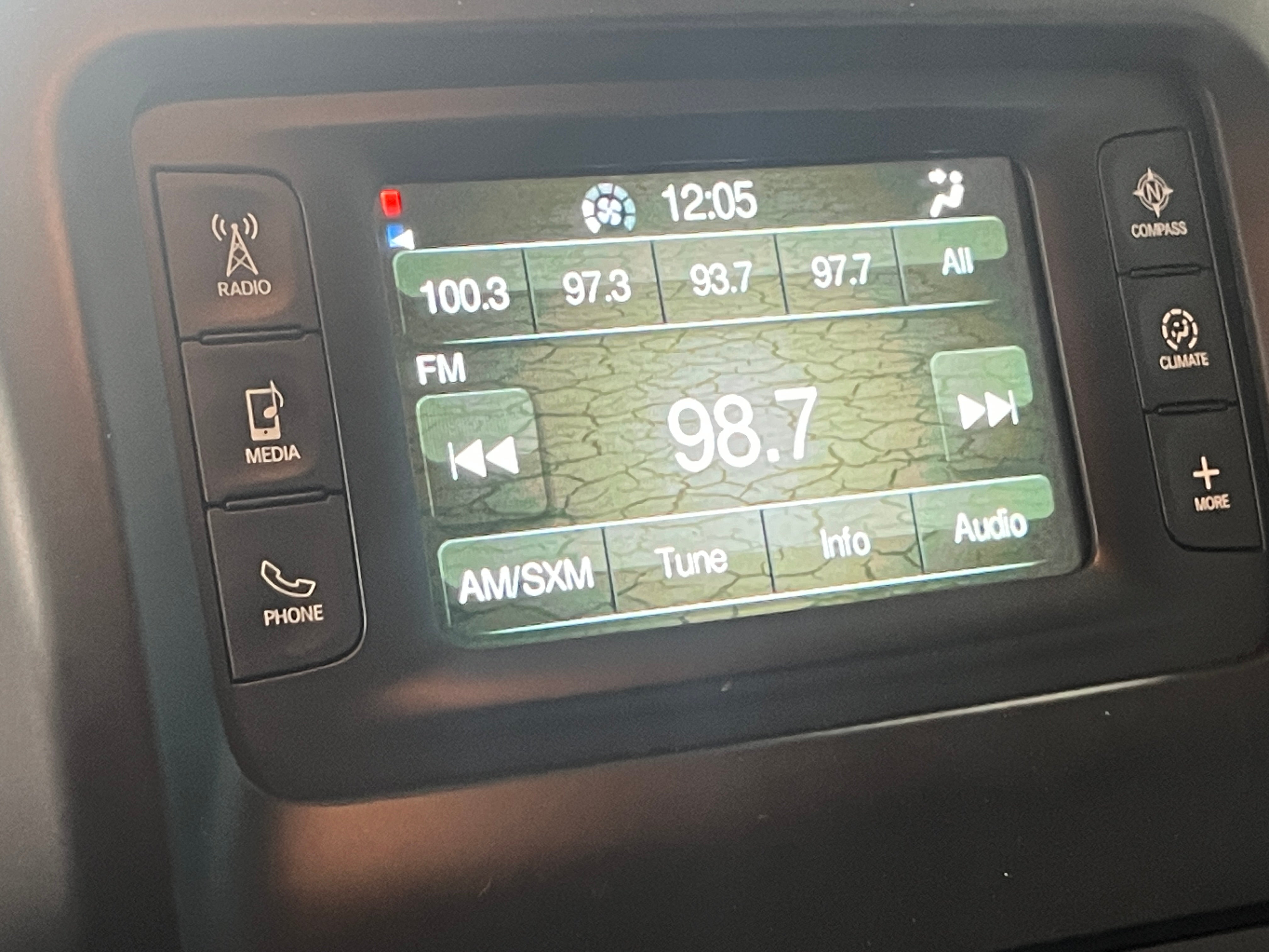 2016 Jeep Cherokee Sport 4