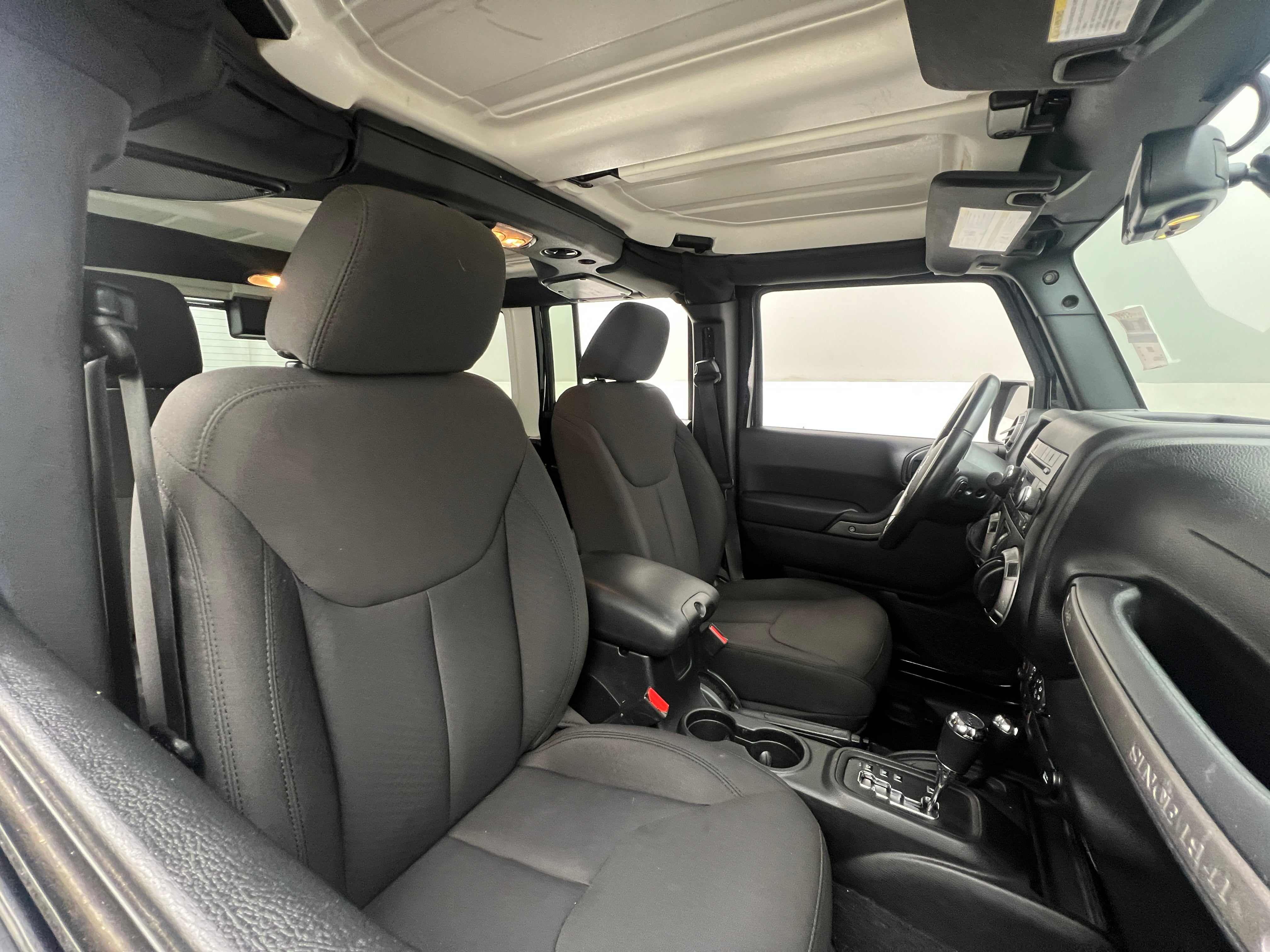 2017 Jeep Wrangler Unlimited Sport S 2