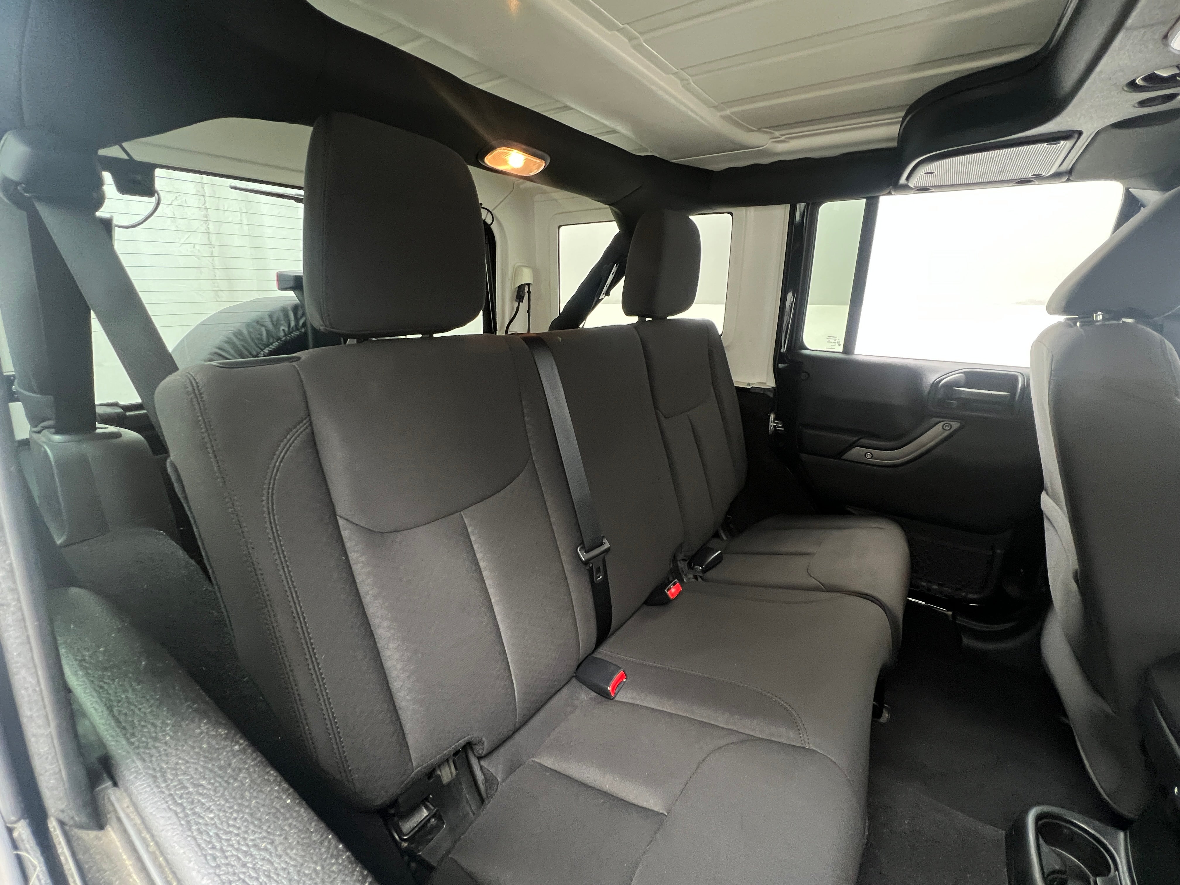 2017 Jeep Wrangler Unlimited Sport S 6