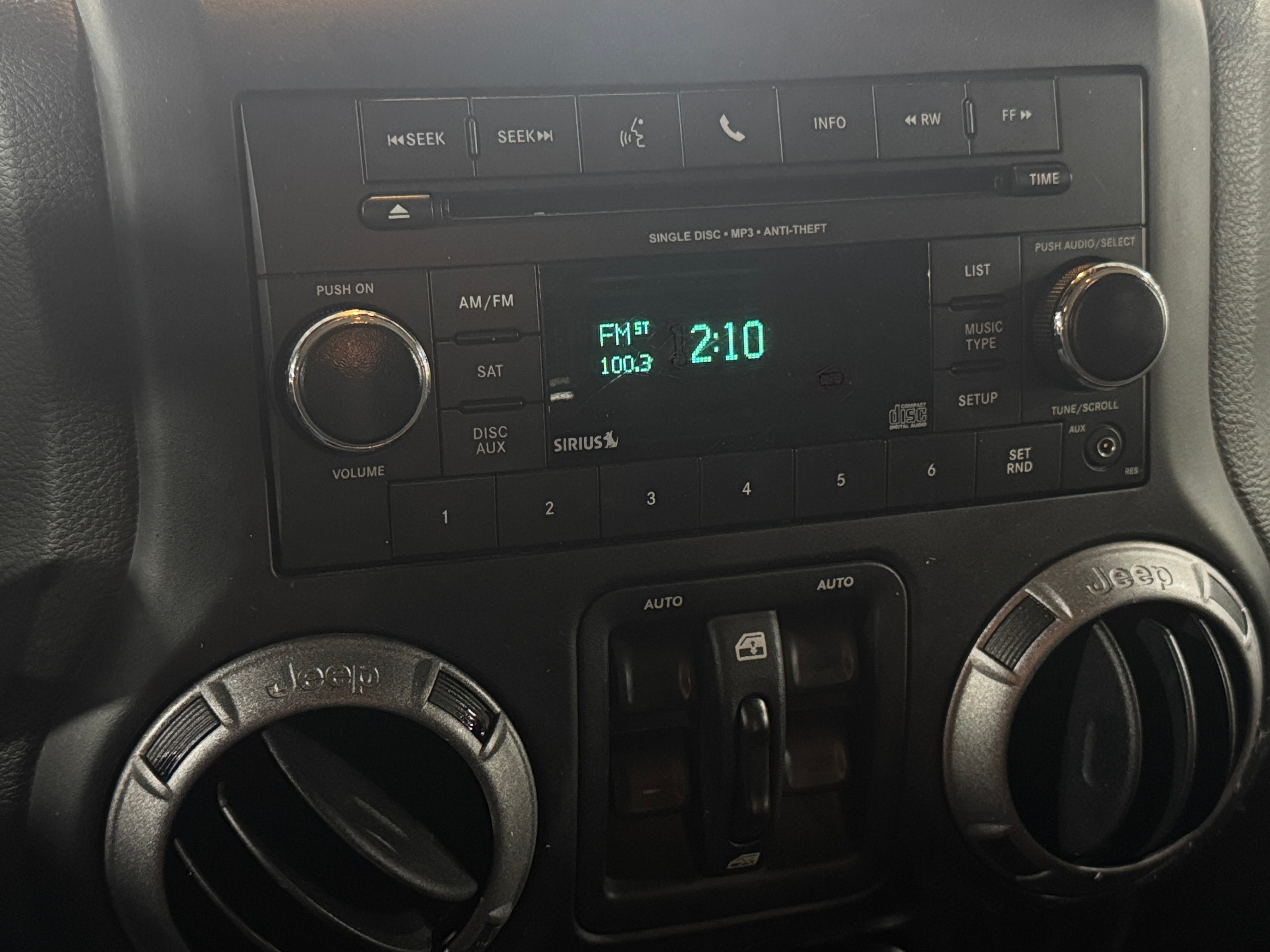 2017 Jeep Wrangler Unlimited Sport S 4