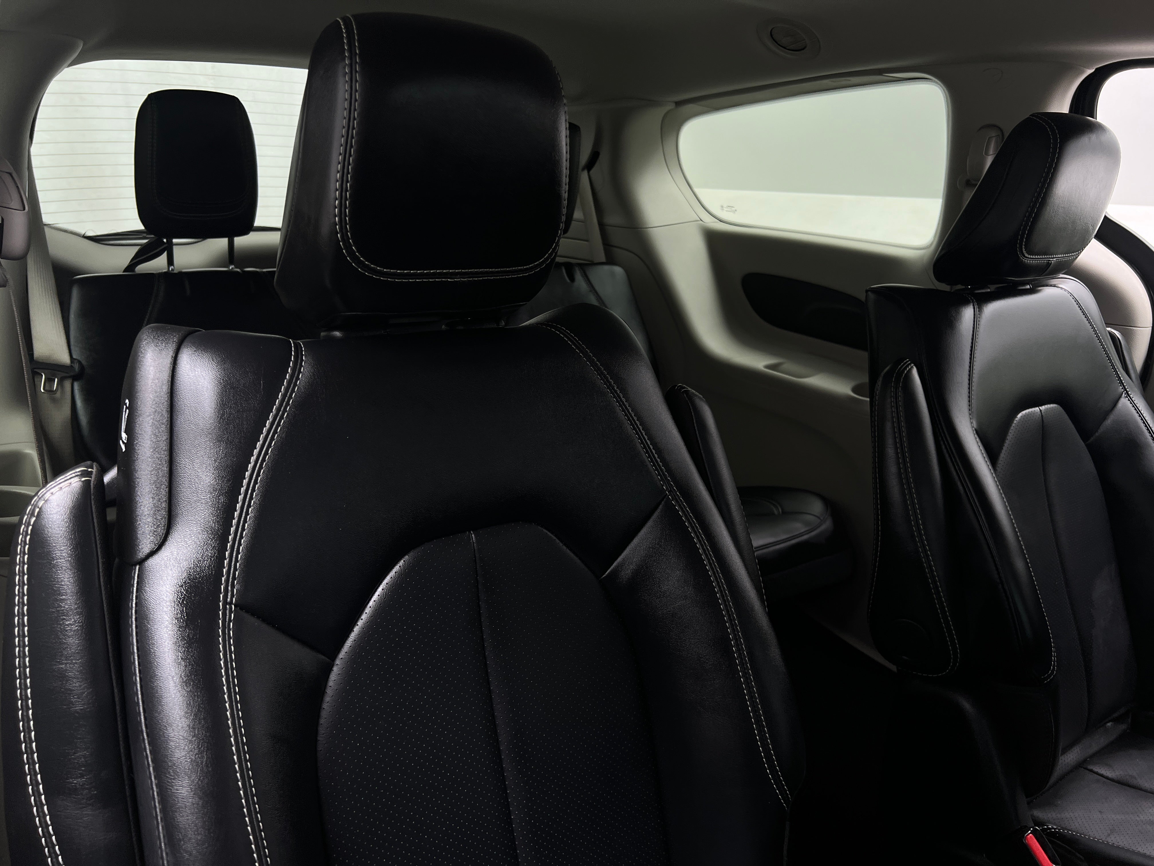 2024 Chrysler Pacifica Hybrid Select 5