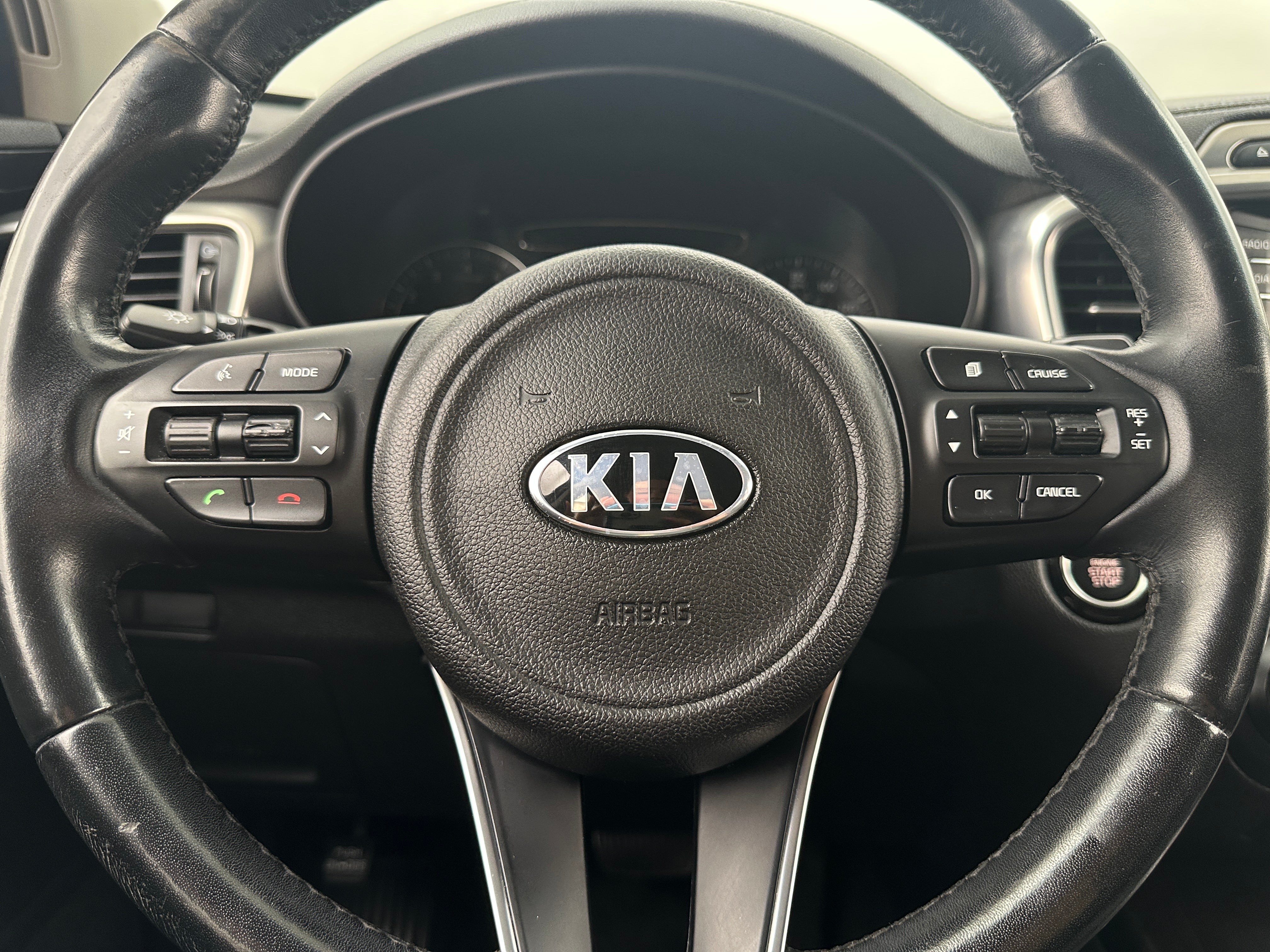2017 Kia Sorento EX 4