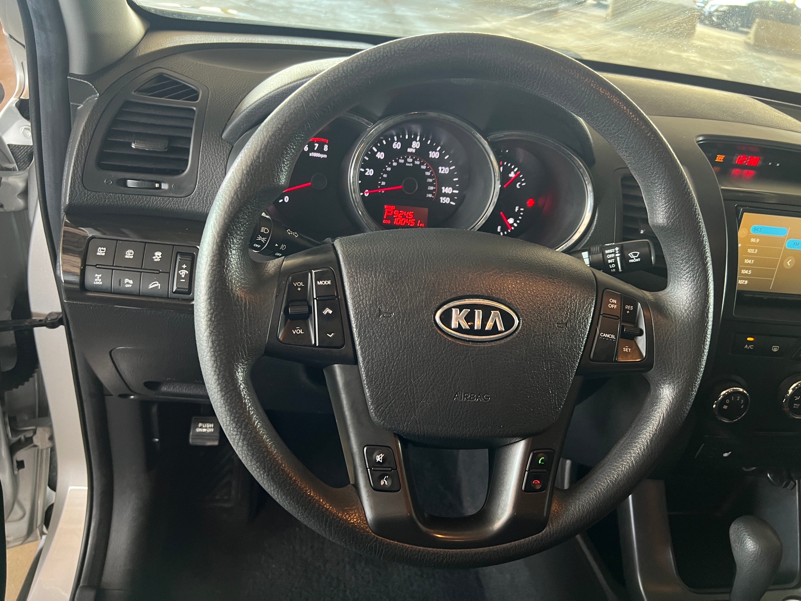 Thumbnail: 2013 Kia Sorento - 5