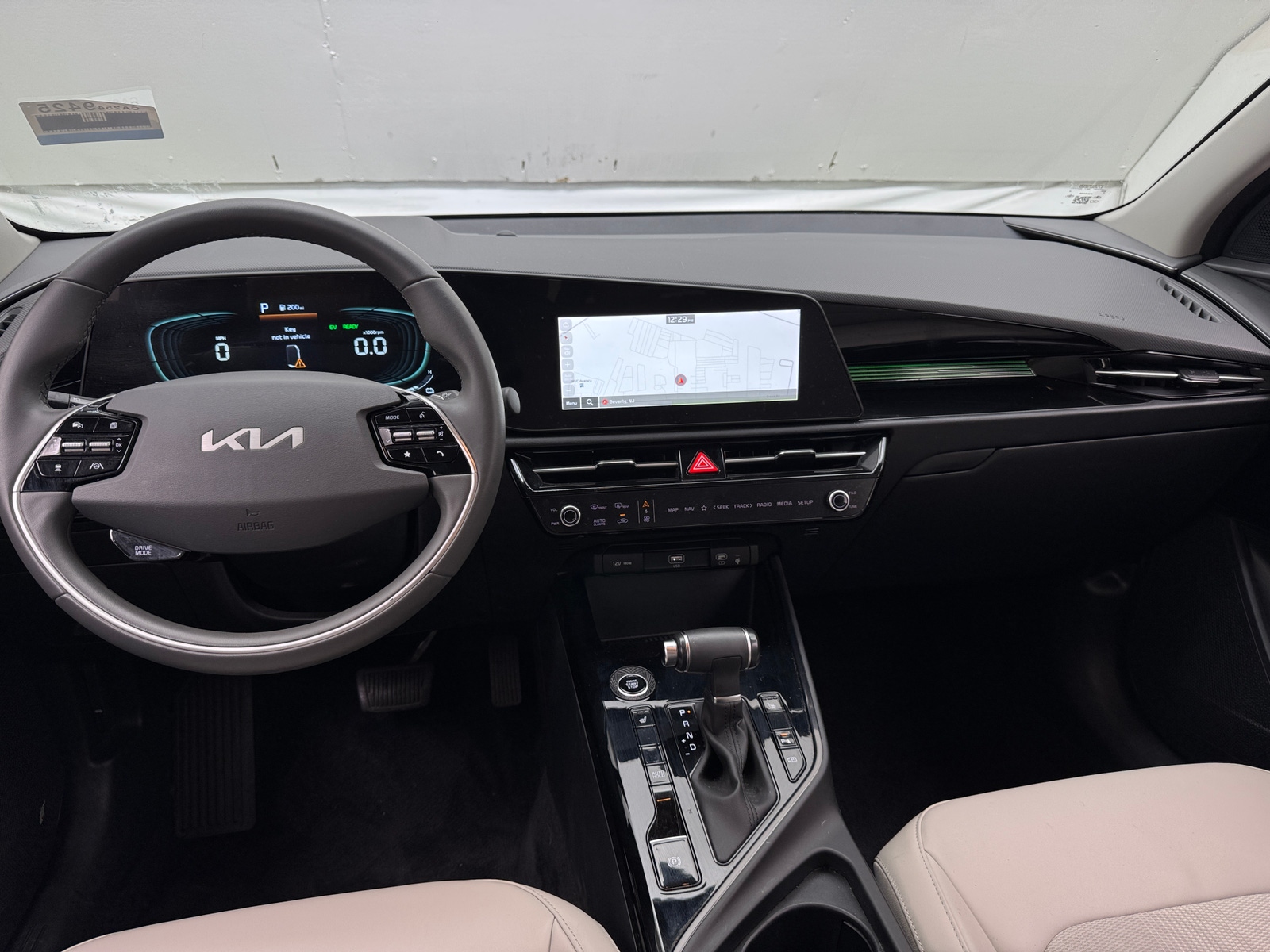 Thumbnail: 2023 Kia Niro - 2