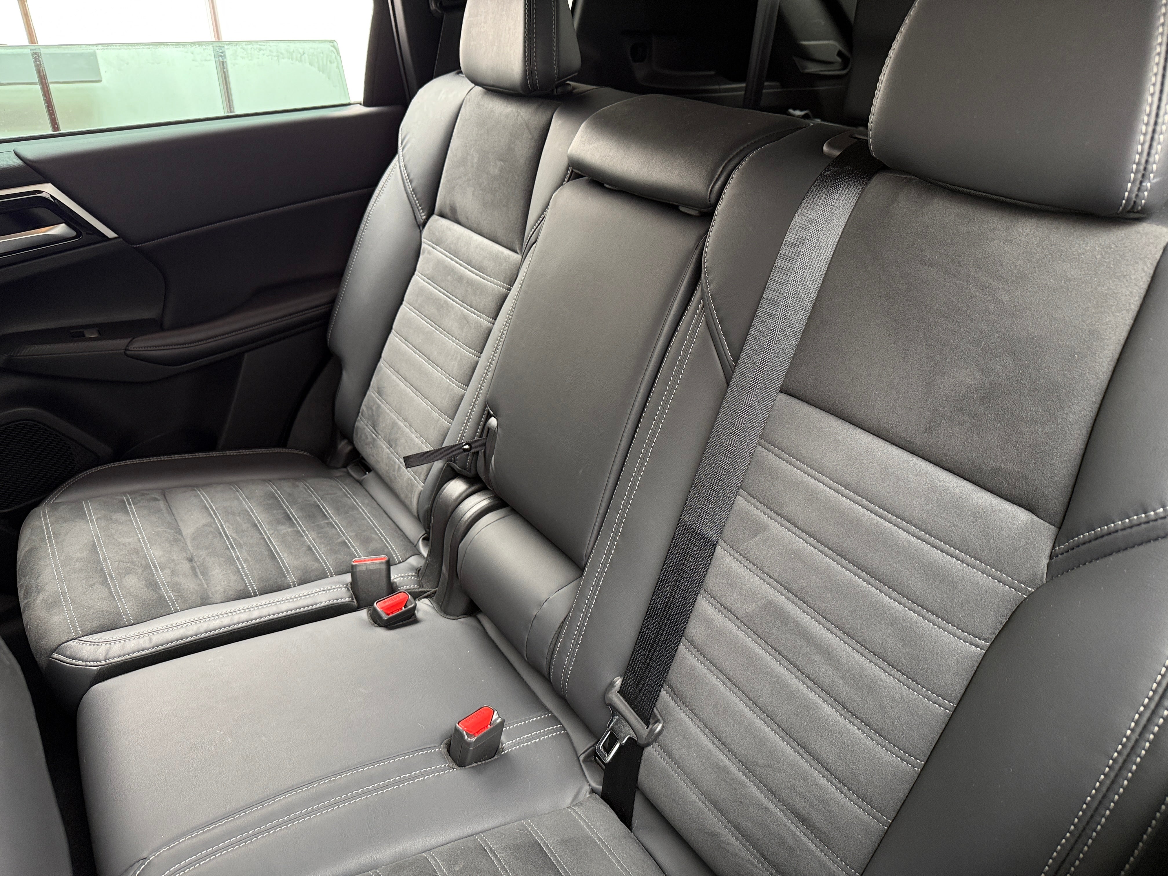 2023 Mitsubishi Outlander SE 5