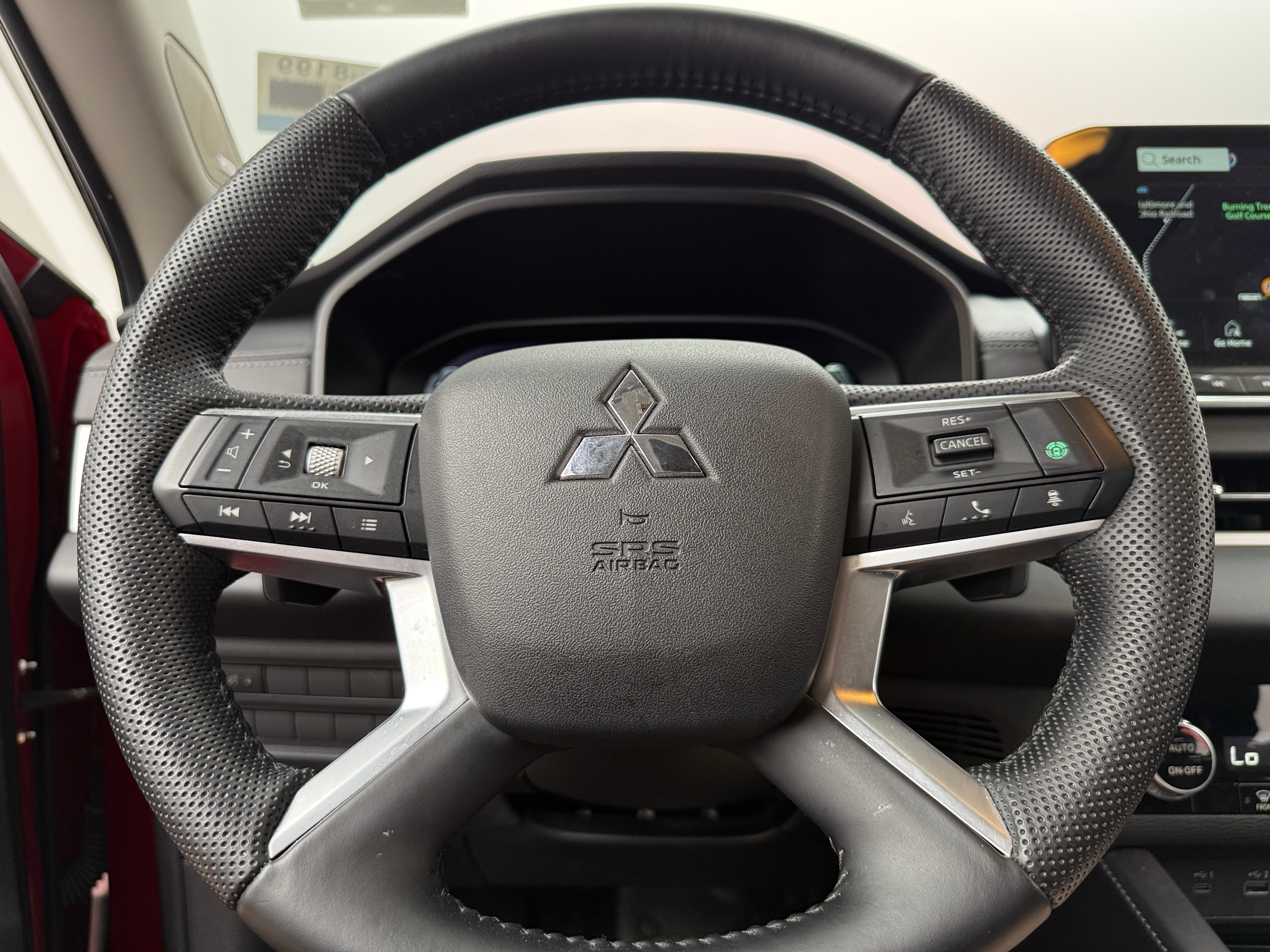 2023 Mitsubishi Outlander SE 4