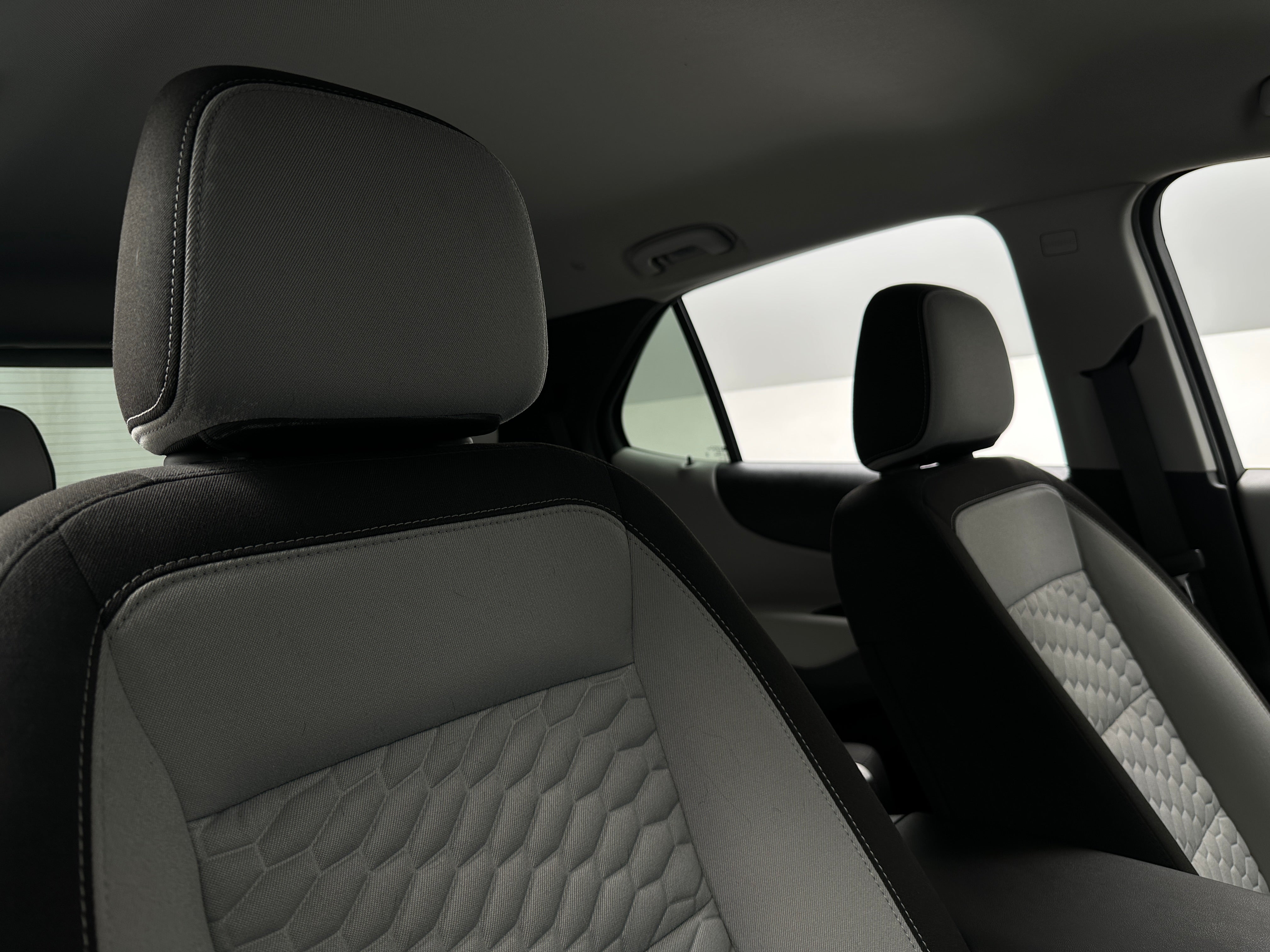 2019 Chevrolet Equinox LS 2