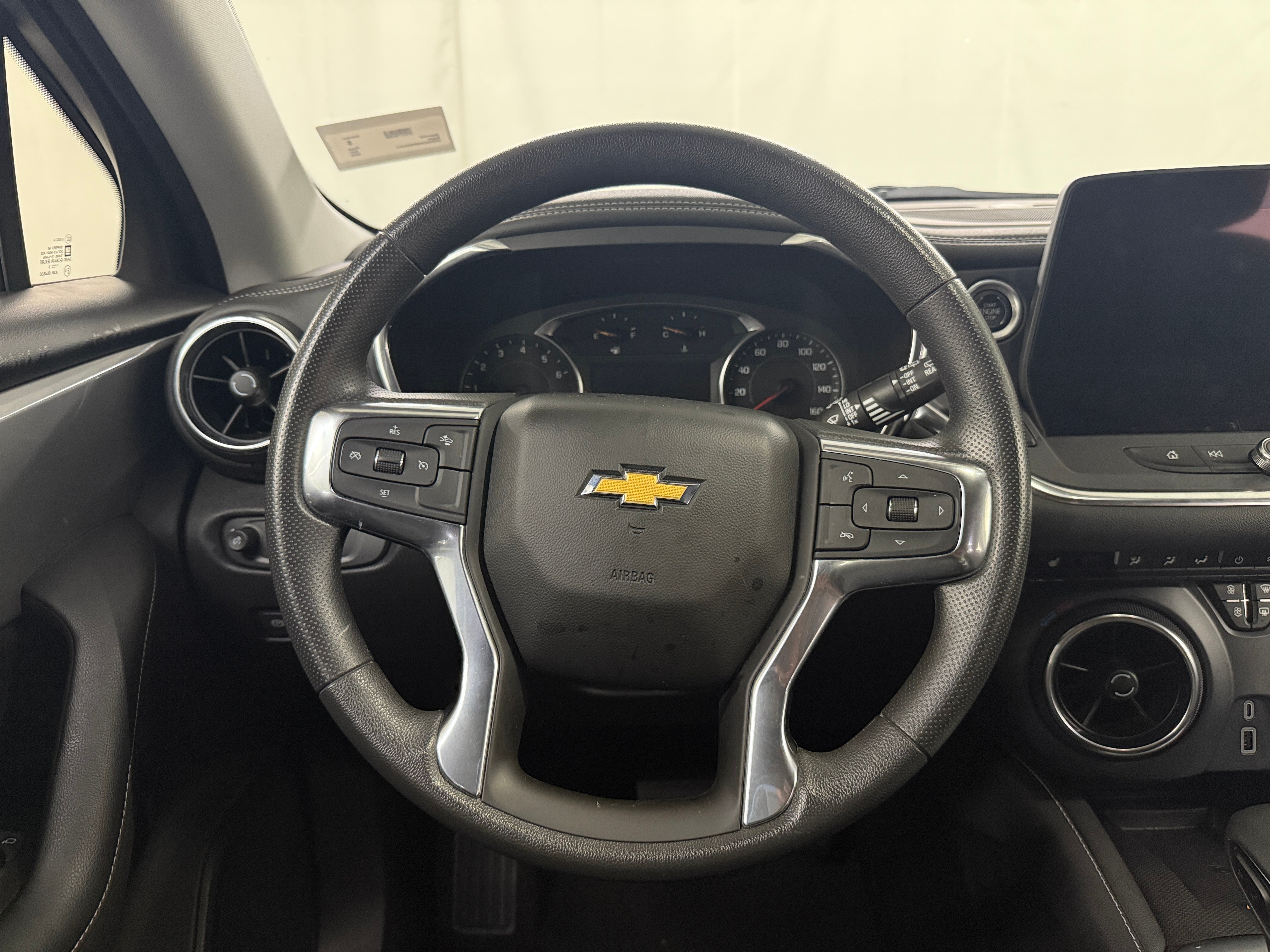 Thumbnail: 2023 Chevrolet Blazer - 5