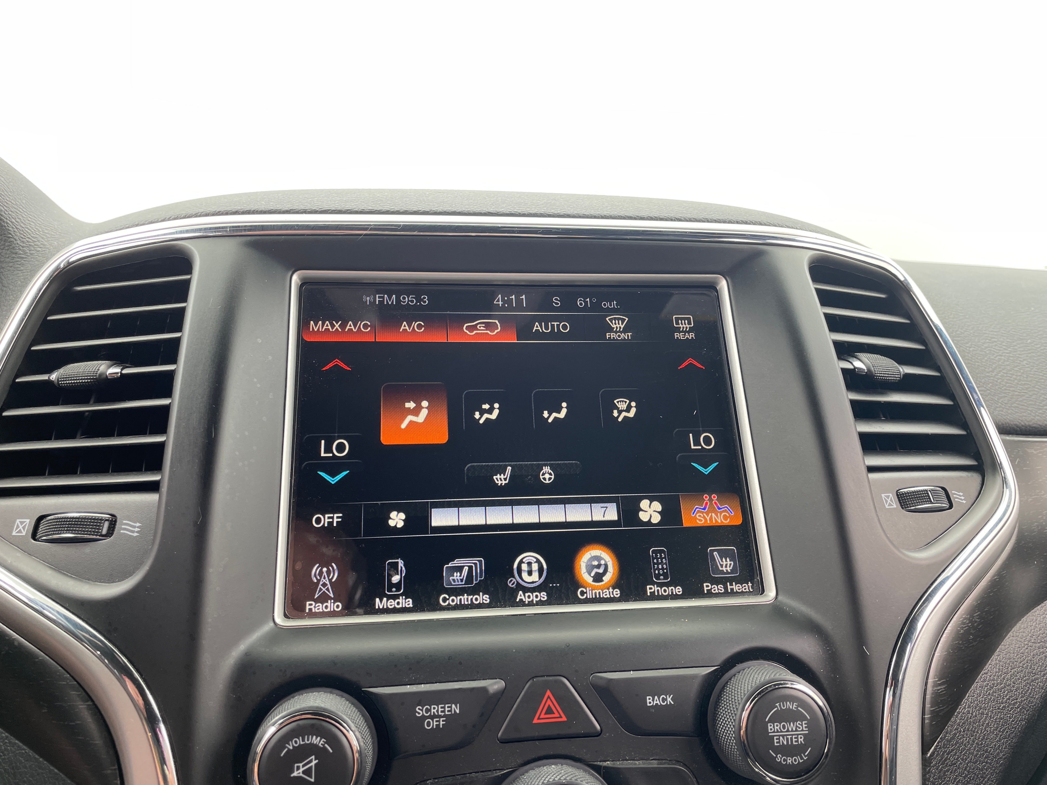 2015 Jeep Grand Cherokee Altitude 3