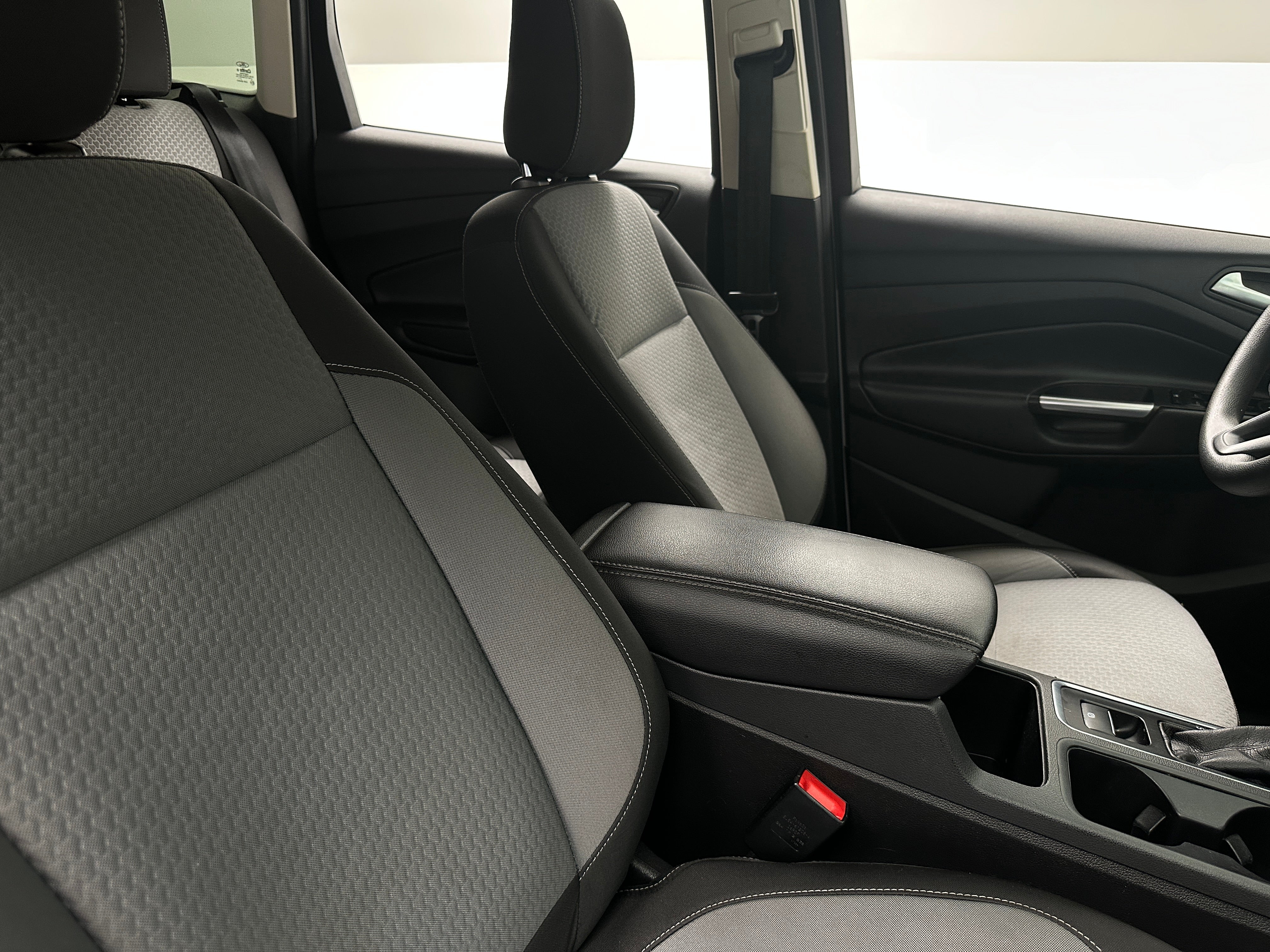 2018 Ford Escape SE 2