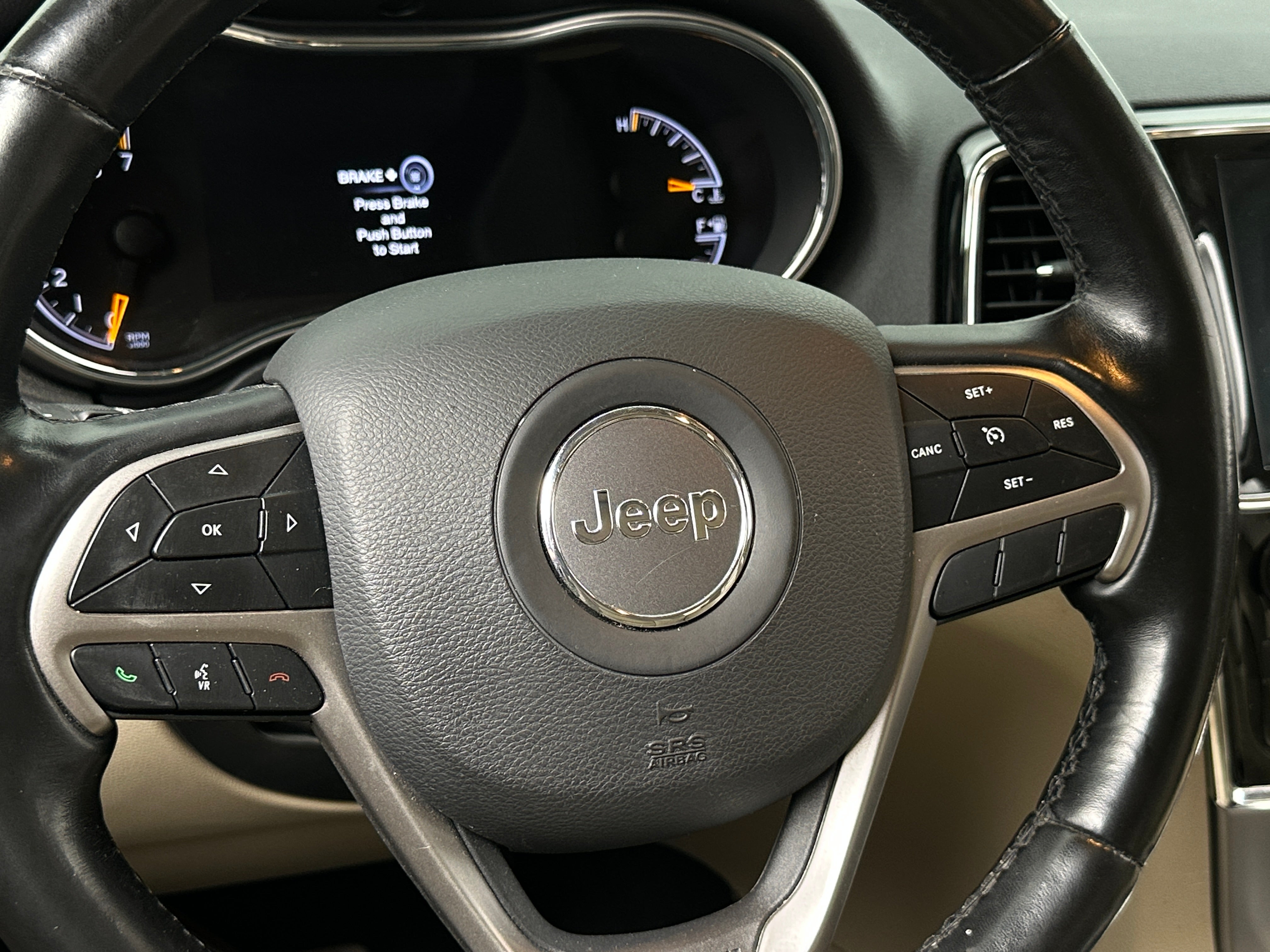 2020 Jeep Grand Cherokee Limited Edition 4