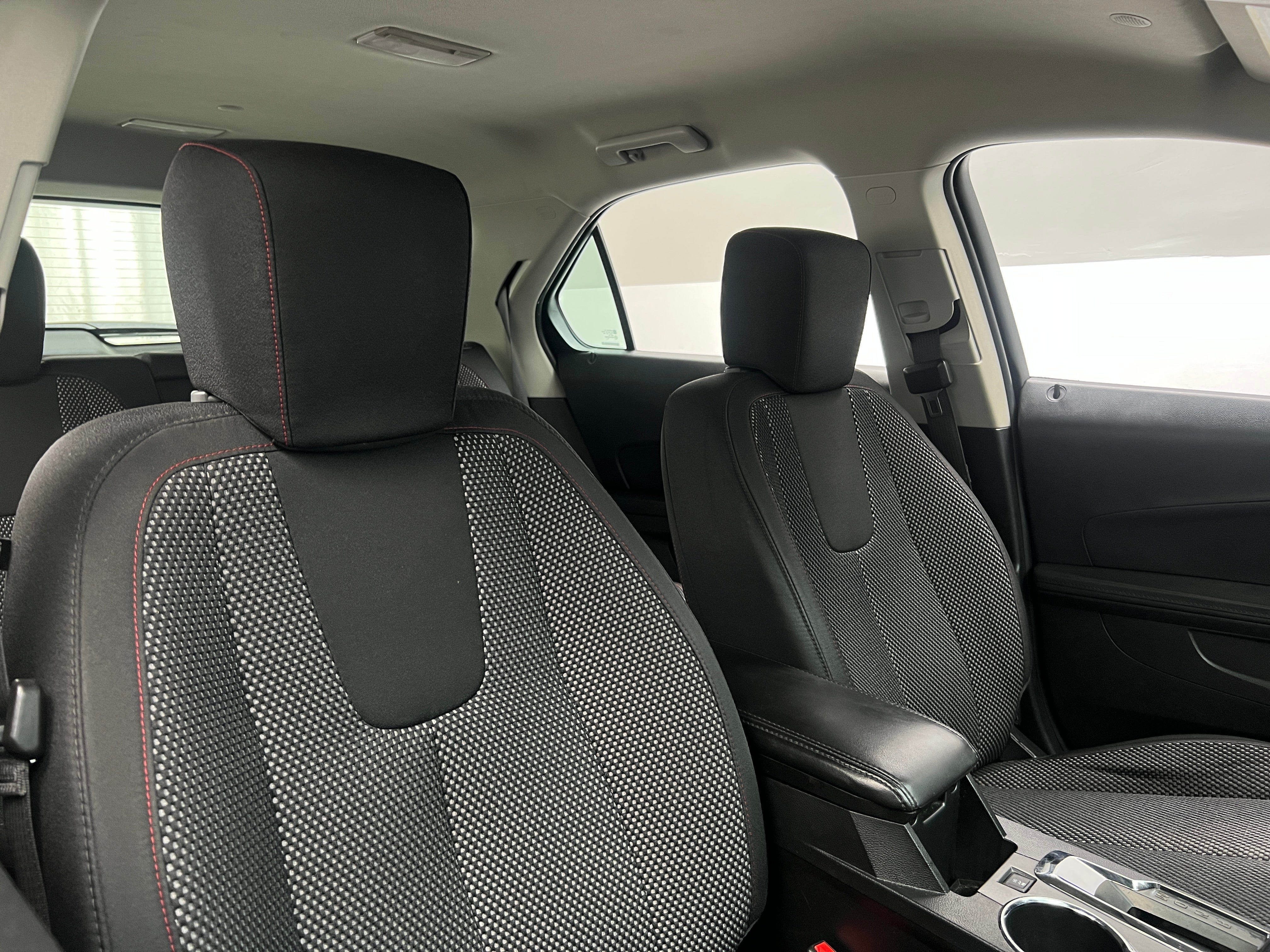 2017 Chevrolet Equinox LS 2