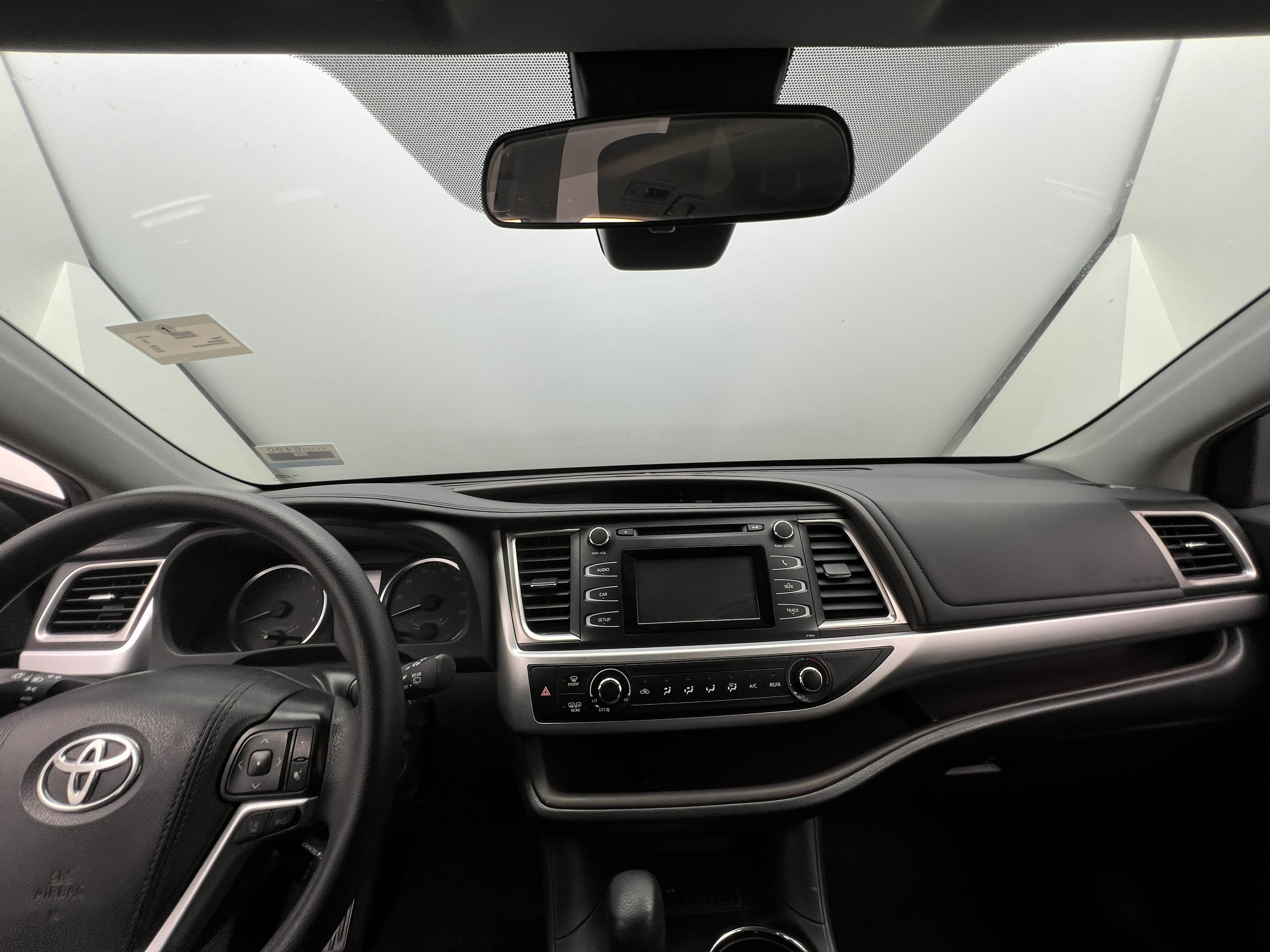2019 Toyota Highlander LE 3