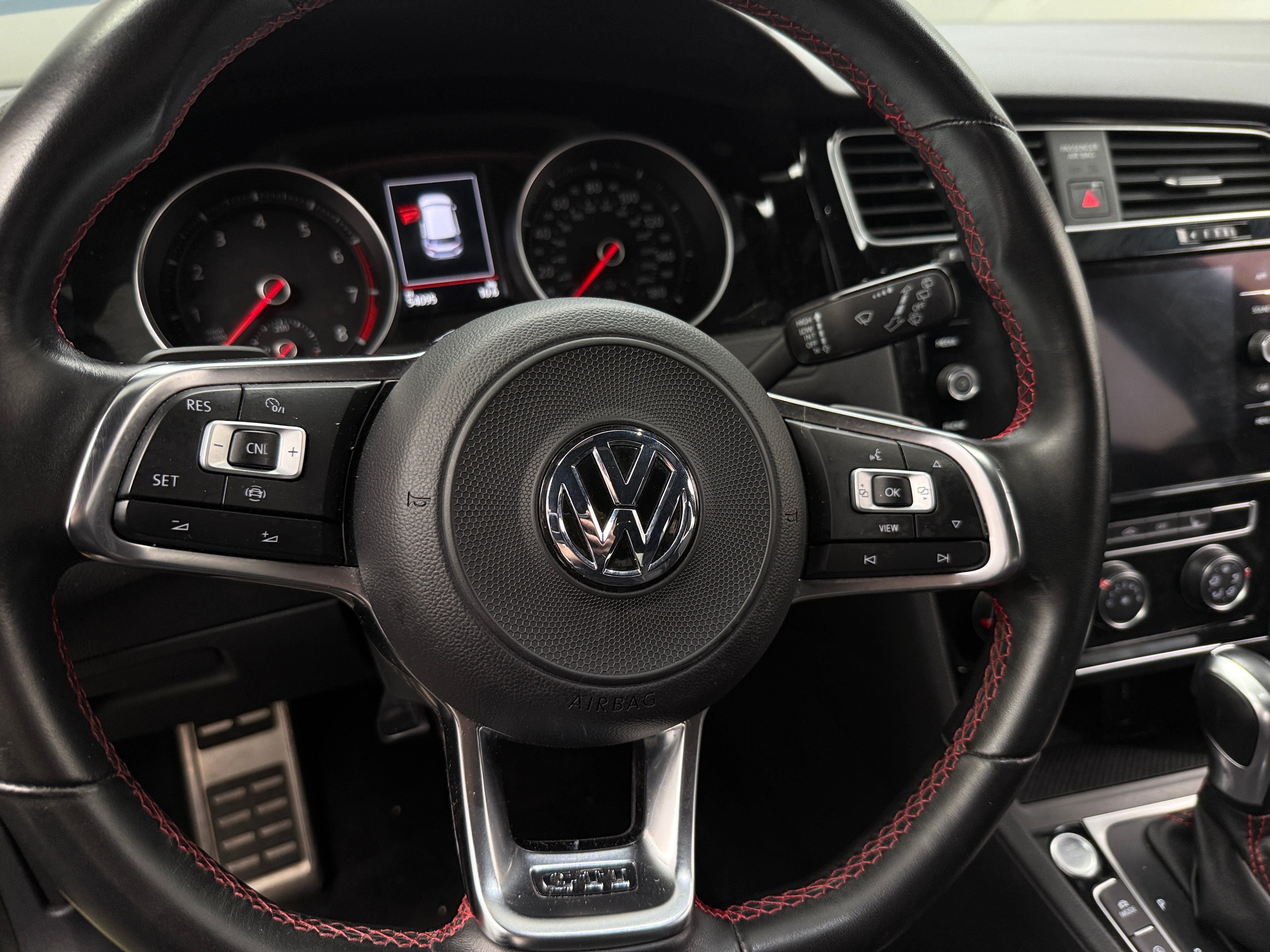 2020 Volkswagen Golf GTI SE 4