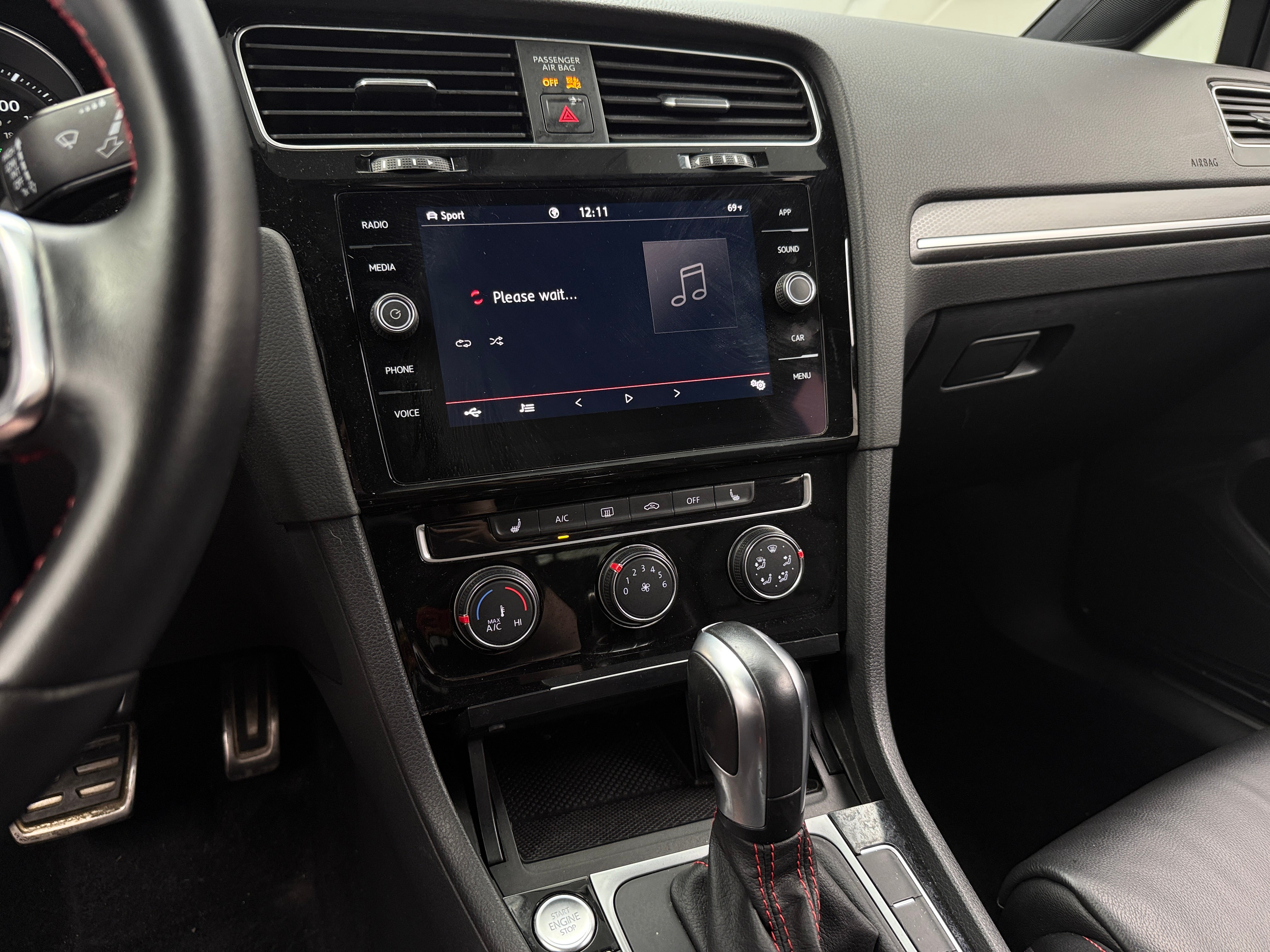 2020 Volkswagen Golf GTI SE 3
