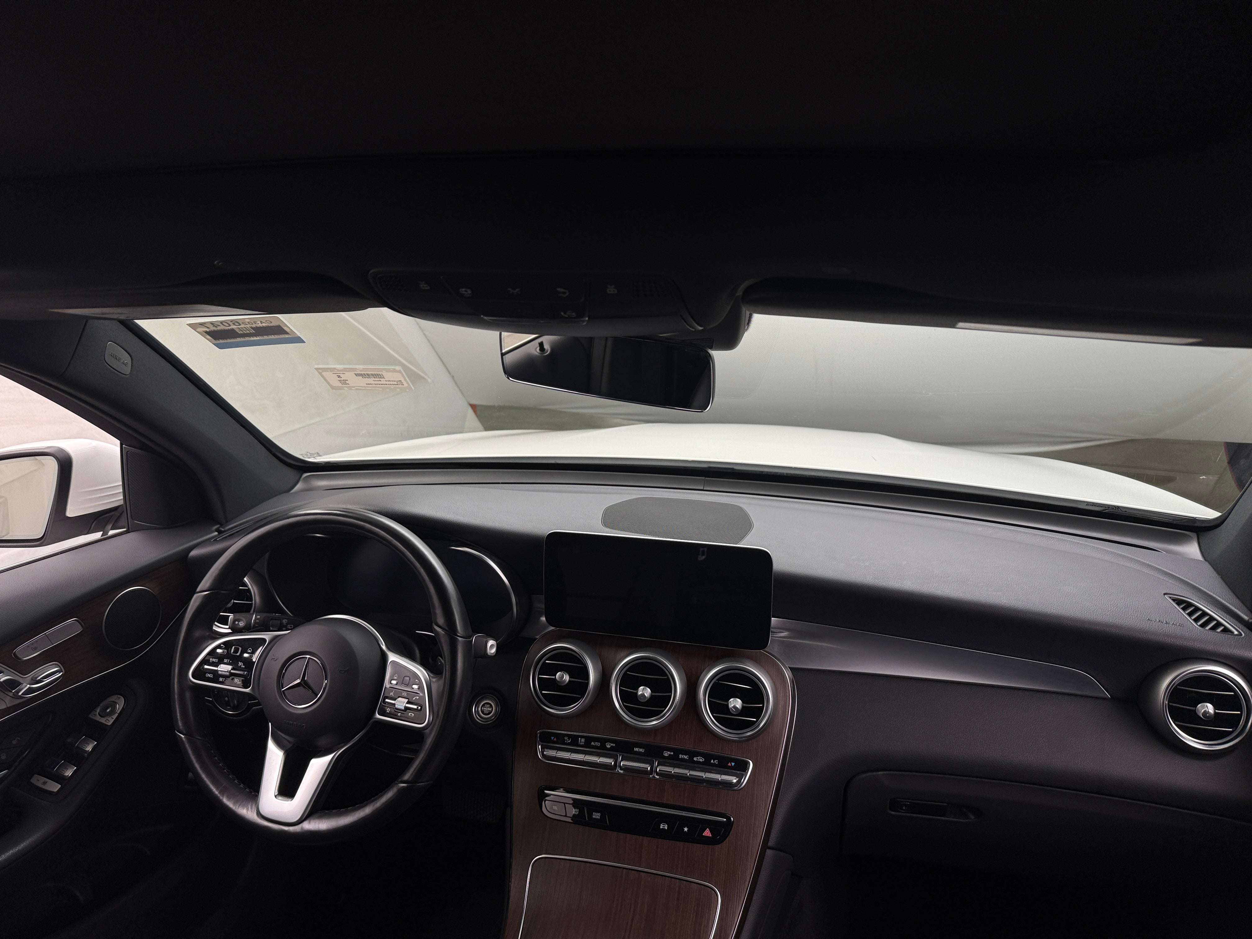 Thumbnail: 2022 Mercedes-Benz GLC - 2