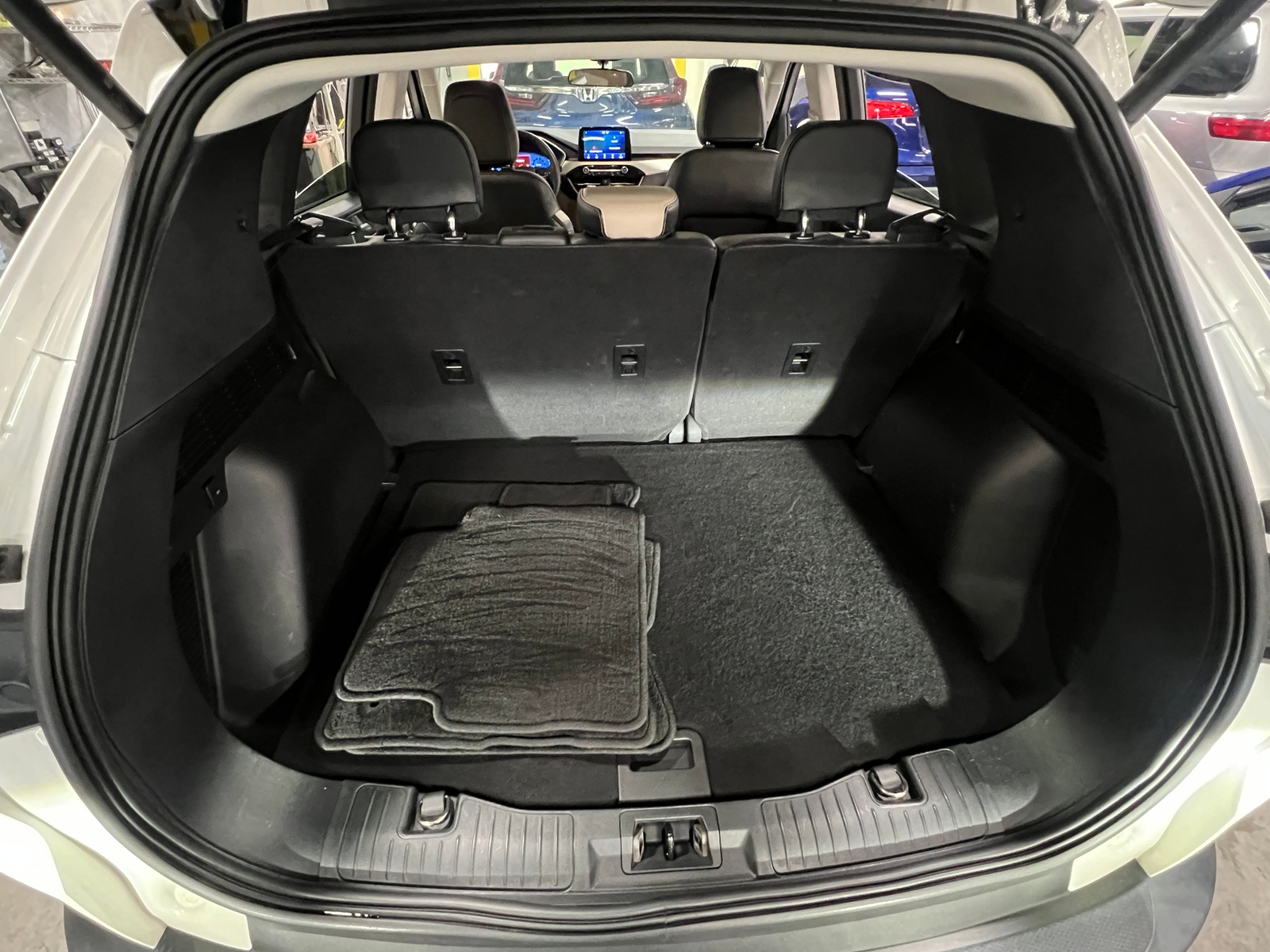 Thumbnail: 2021 Ford Escape - 7