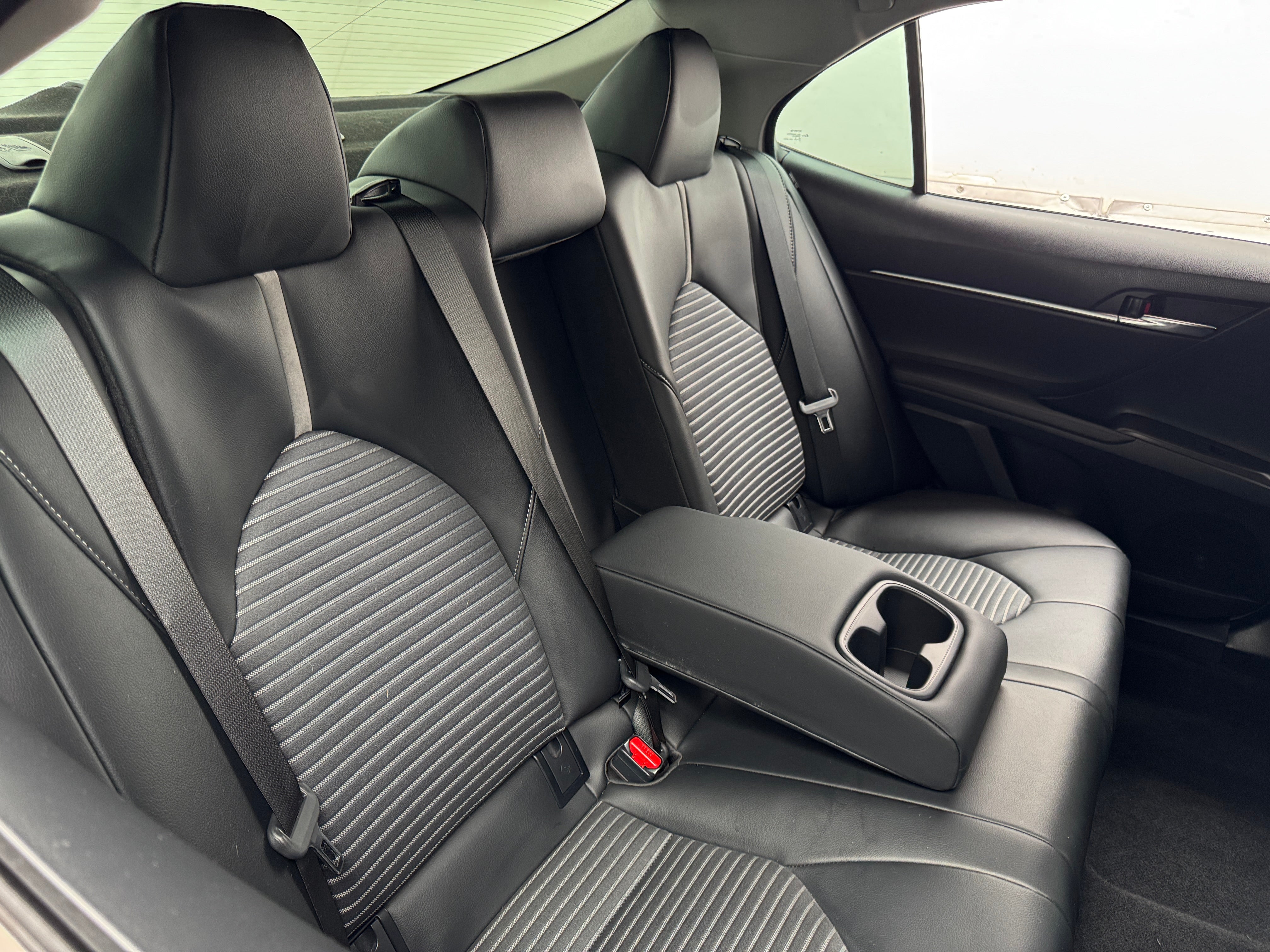 2023 Toyota Camry SE 6