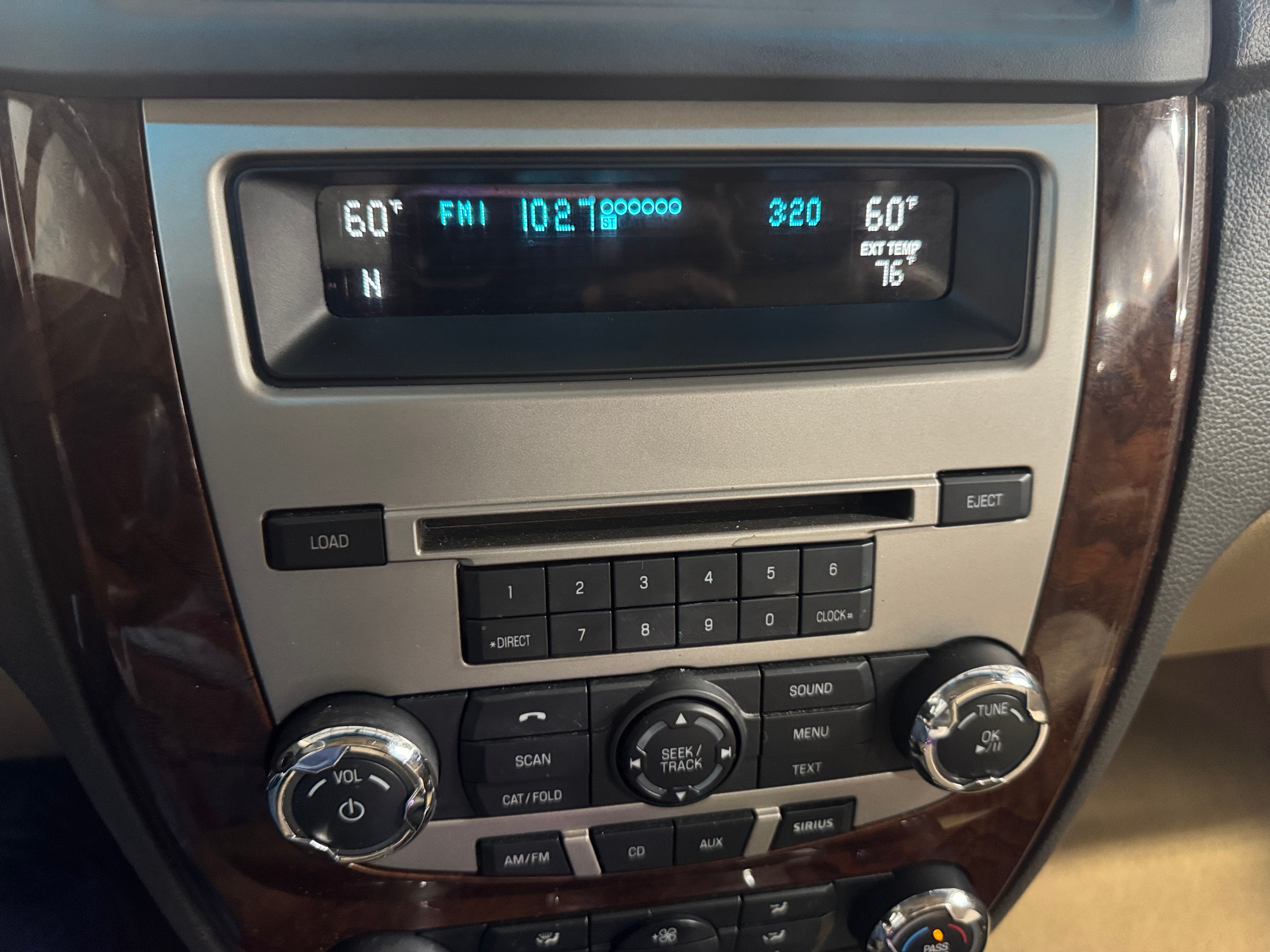 2010 Ford Fusion SEL 3