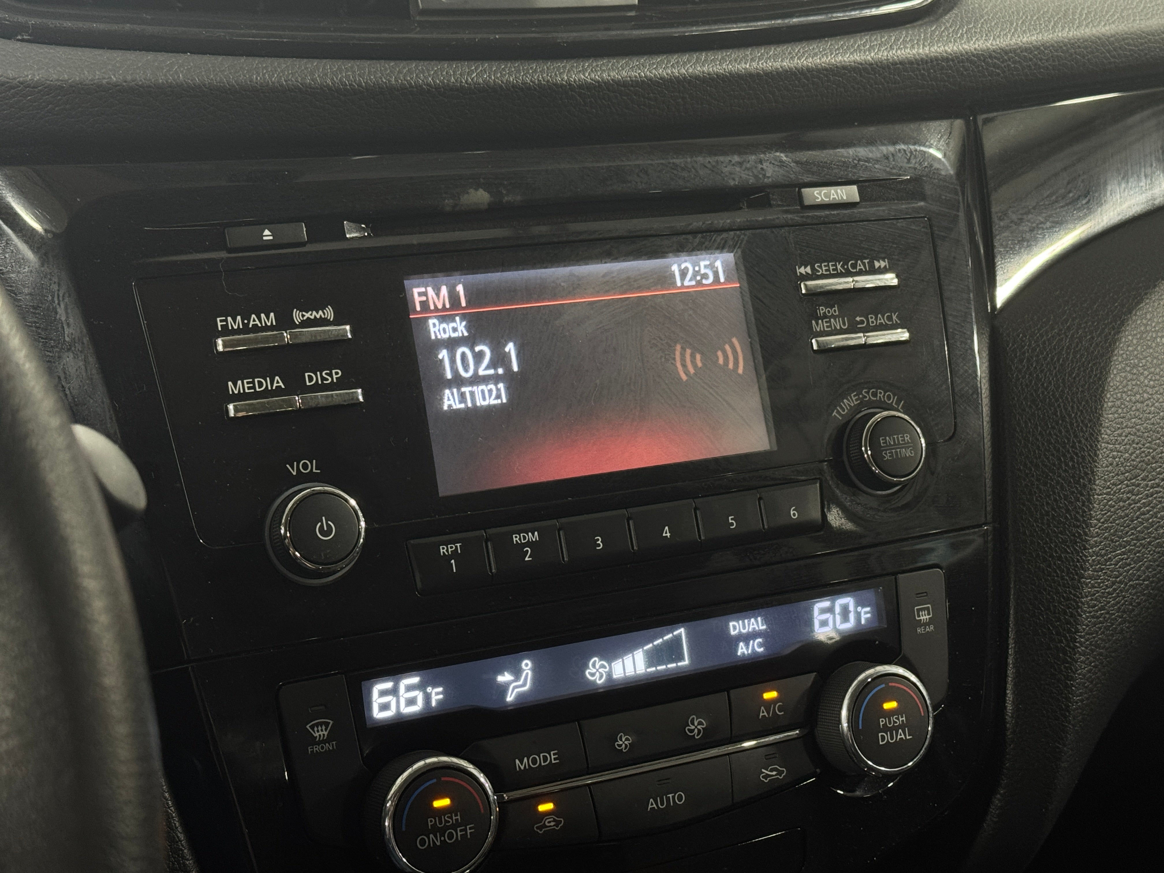 2018 Nissan Rogue Sport SV 4